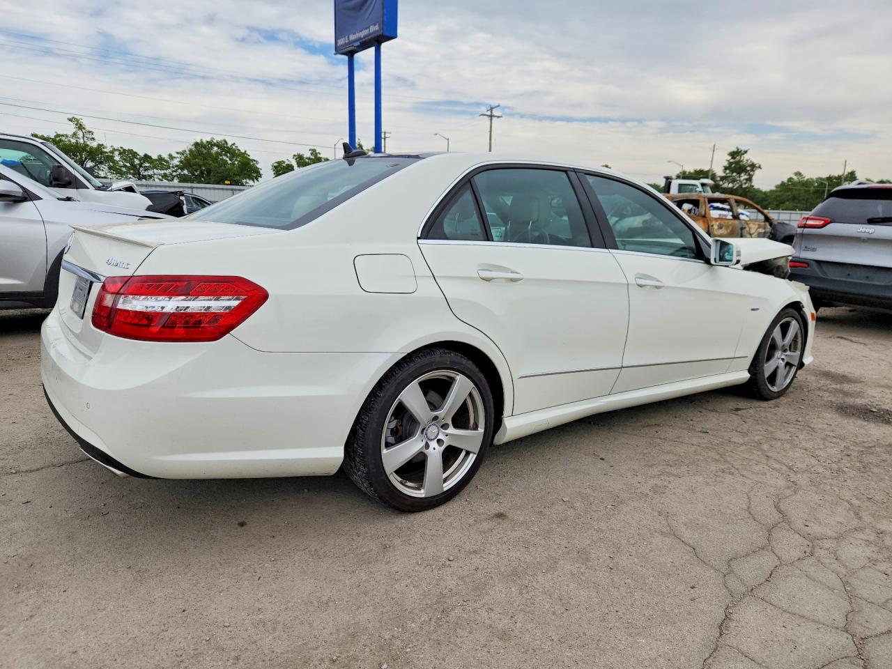 2012 Mercedes-benz E 350 4matic Белый vin: WDDHF8JB9CA628837