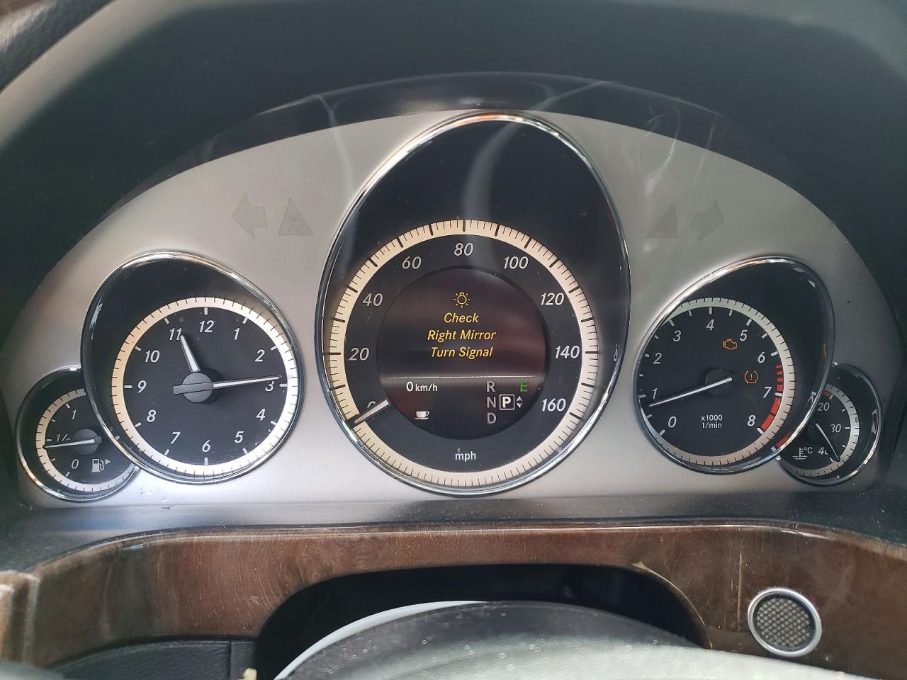 2013 Mercedes-benz E 350 4matic Серебряный vin: WDDHF8JB9DA672919