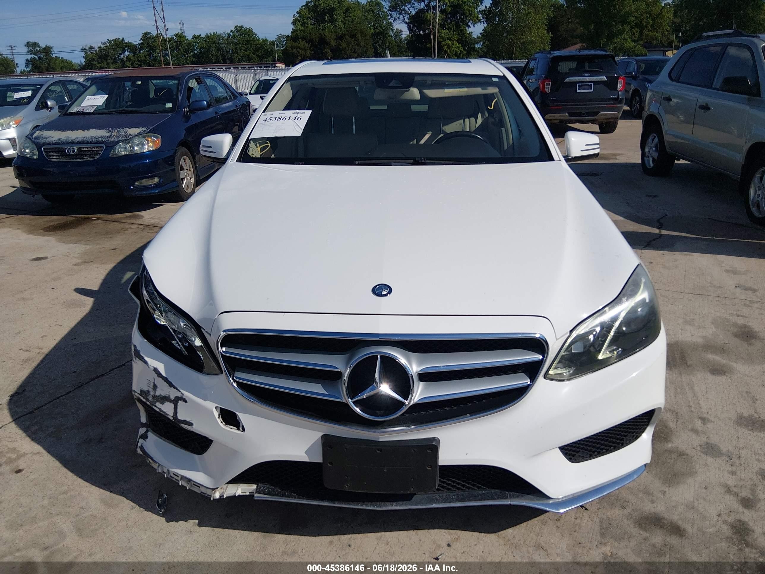 2014 Mercedes-benz E 350 4matic White vin: WDDHF8JB9EA780622