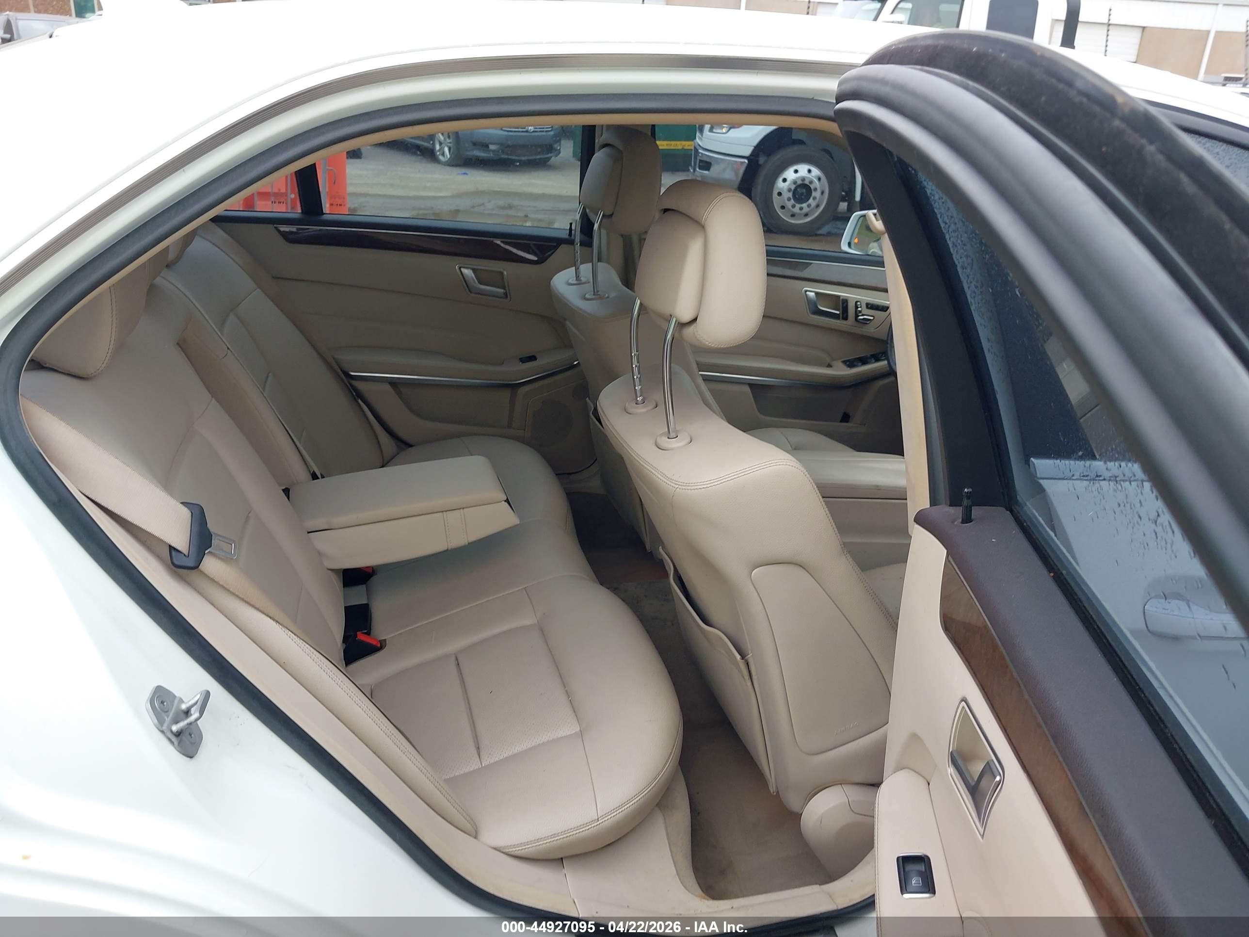 2014 Mercedes-benz E 350 4matic Белый vin: WDDHF8JB9EA784511