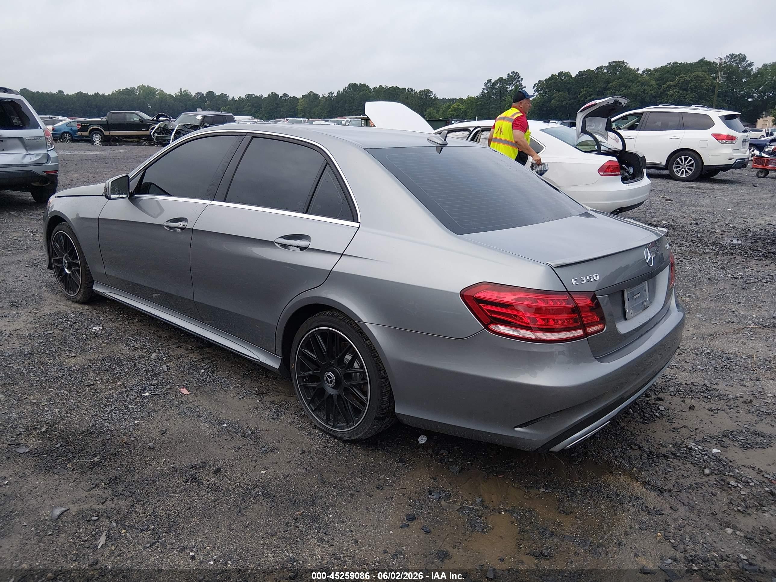 2014 Mercedes-benz E 350 4matic Silver vin: WDDHF8JB9EA881885