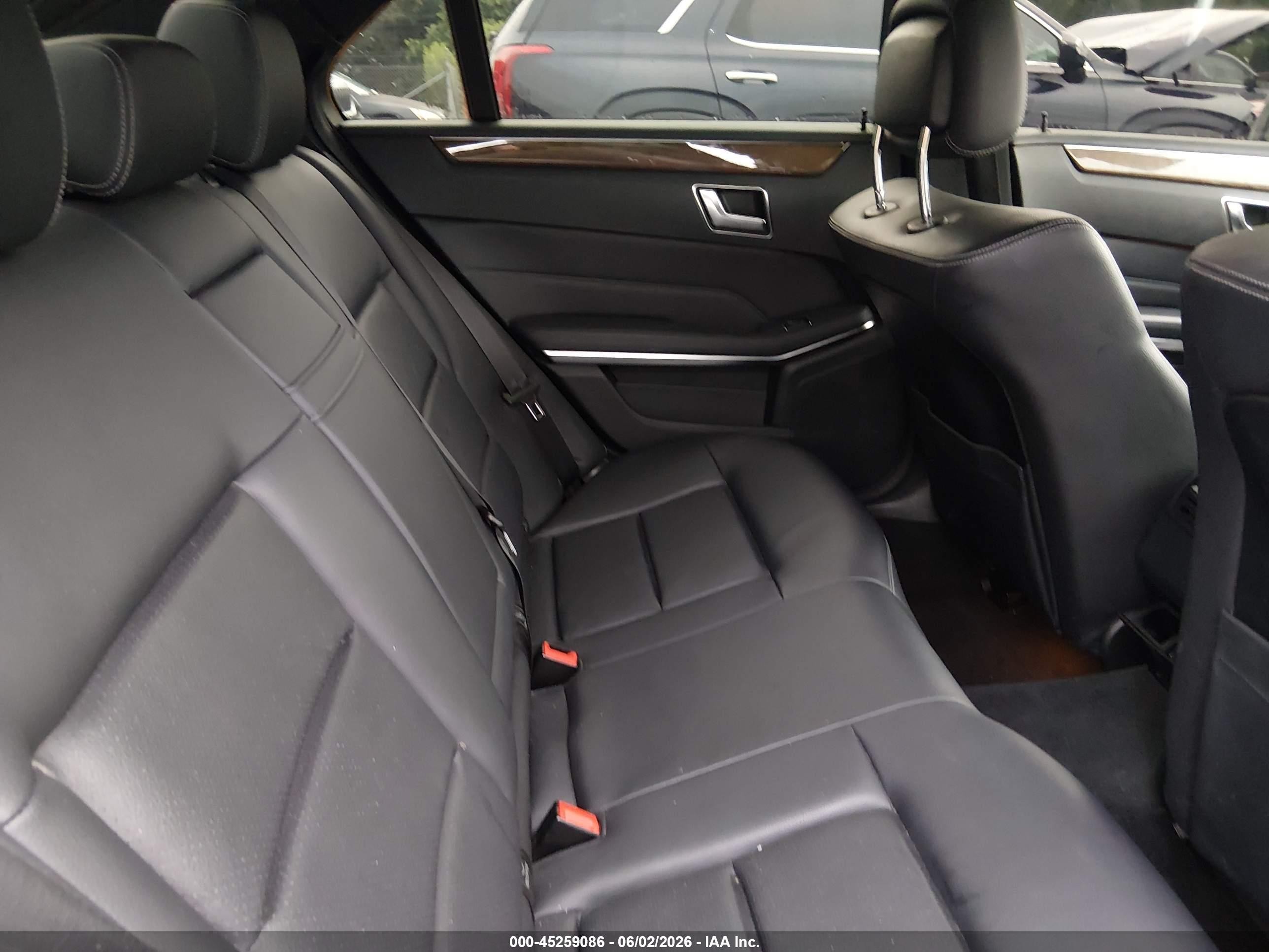 2014 Mercedes-benz E 350 4matic Silver vin: WDDHF8JB9EA881885