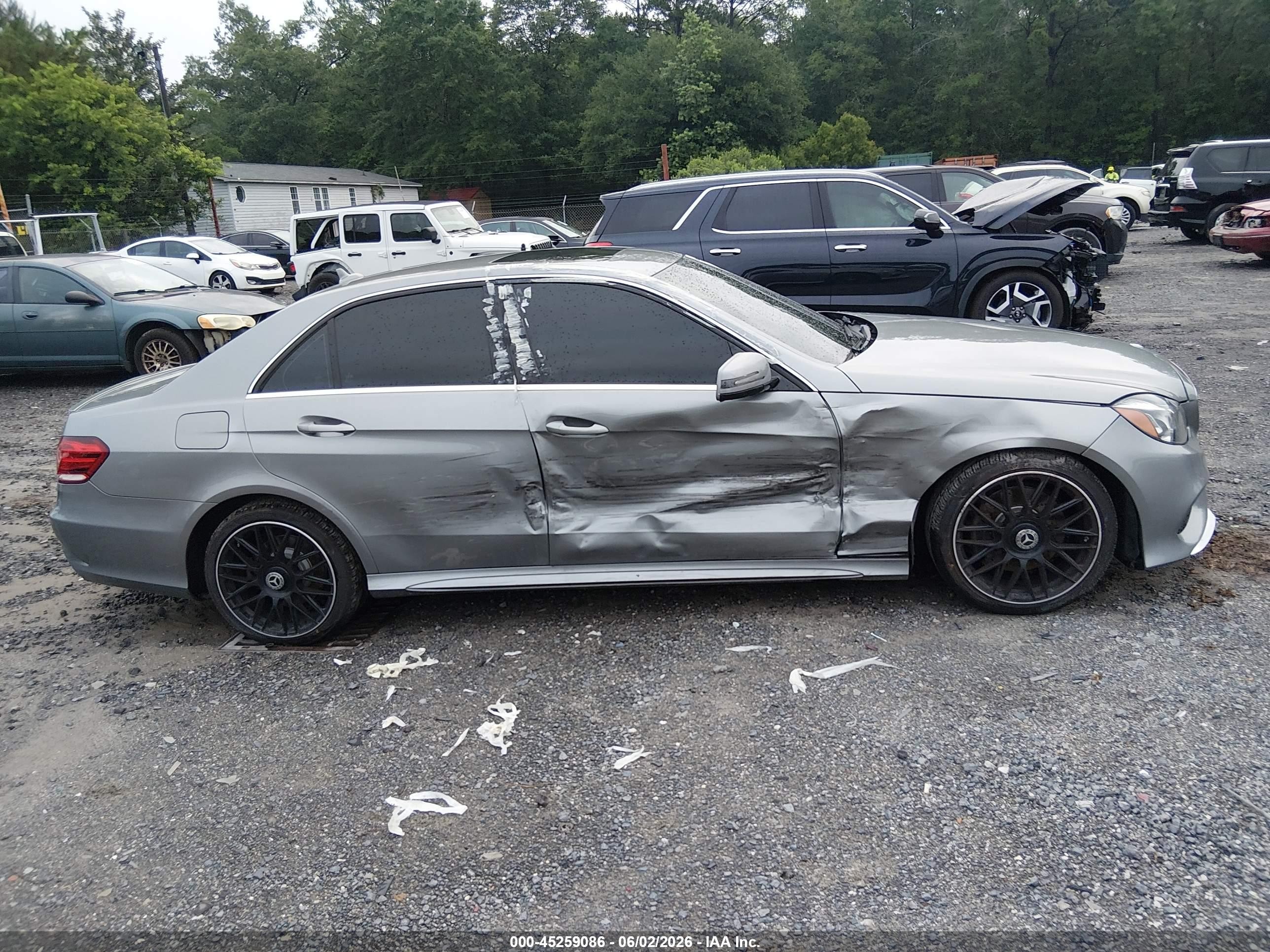 2014 Mercedes-benz E 350 4matic Silver vin: WDDHF8JB9EA881885