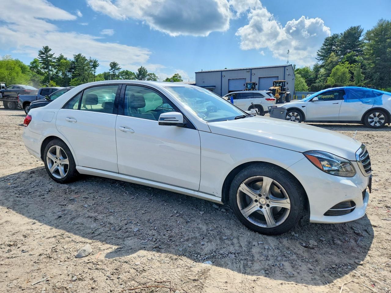 2014 Mercedes-benz E 350 4matic White vin: WDDHF8JB9EA985034