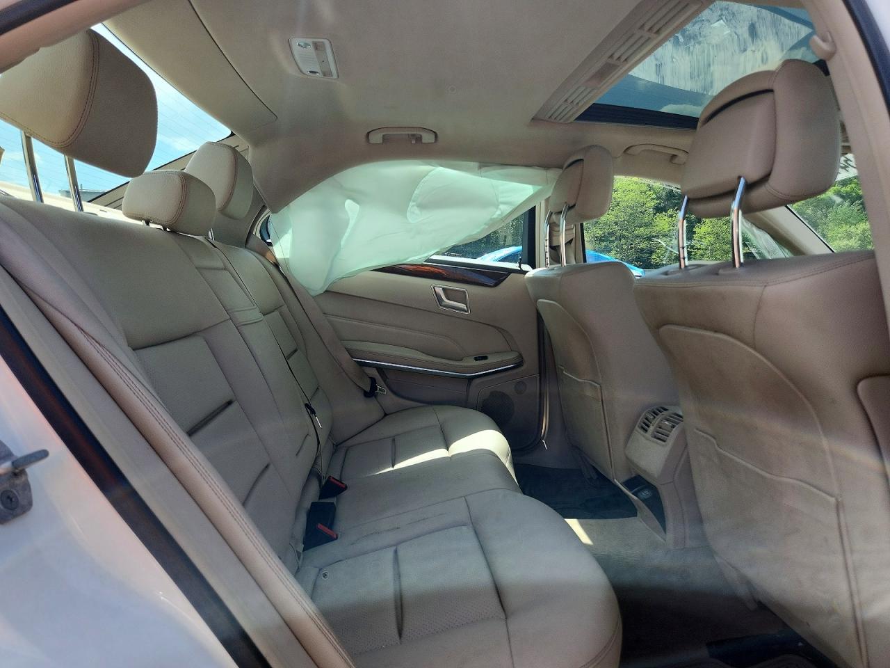 2014 Mercedes-benz E 350 4matic White vin: WDDHF8JB9EA985034