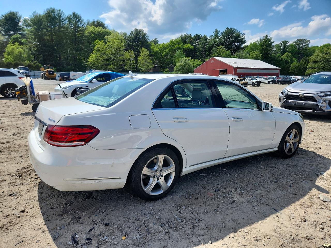 2014 Mercedes-benz E 350 4matic White vin: WDDHF8JB9EA985034