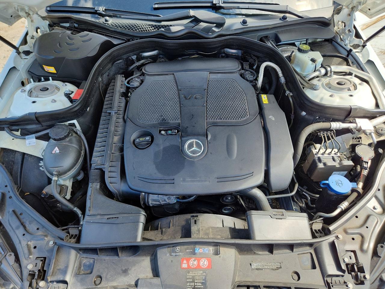 2014 Mercedes-benz E 350 4matic White vin: WDDHF8JB9EA985034