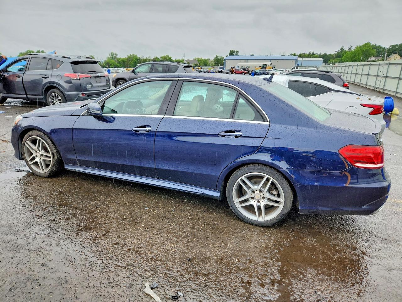 2014 Mercedes-benz E 350 4matic Blue vin: WDDHF8JB9EB003691