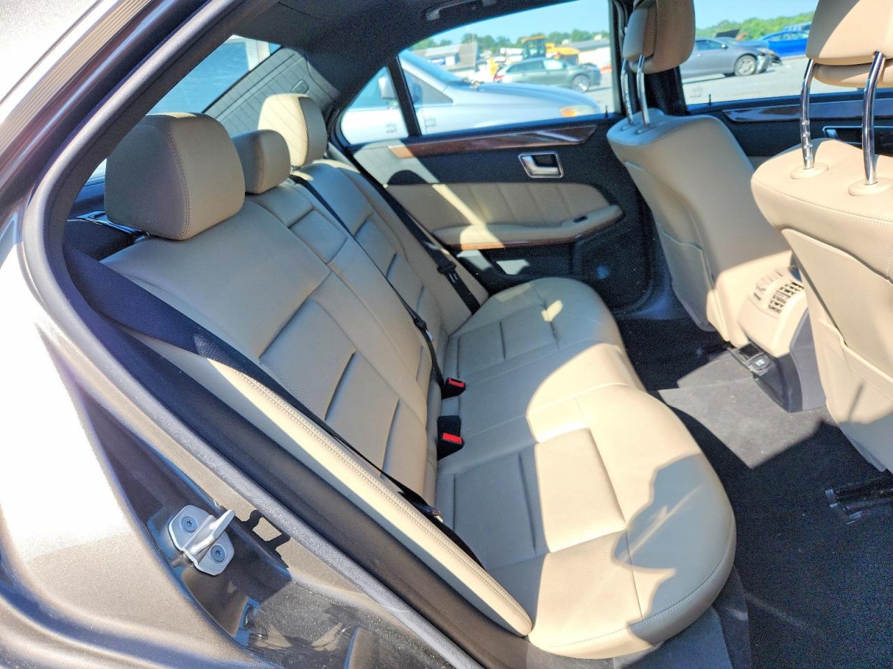 2012 Mercedes-benz E 350 4matic Желто-коричневый vin: WDDHF8JBXCA567675