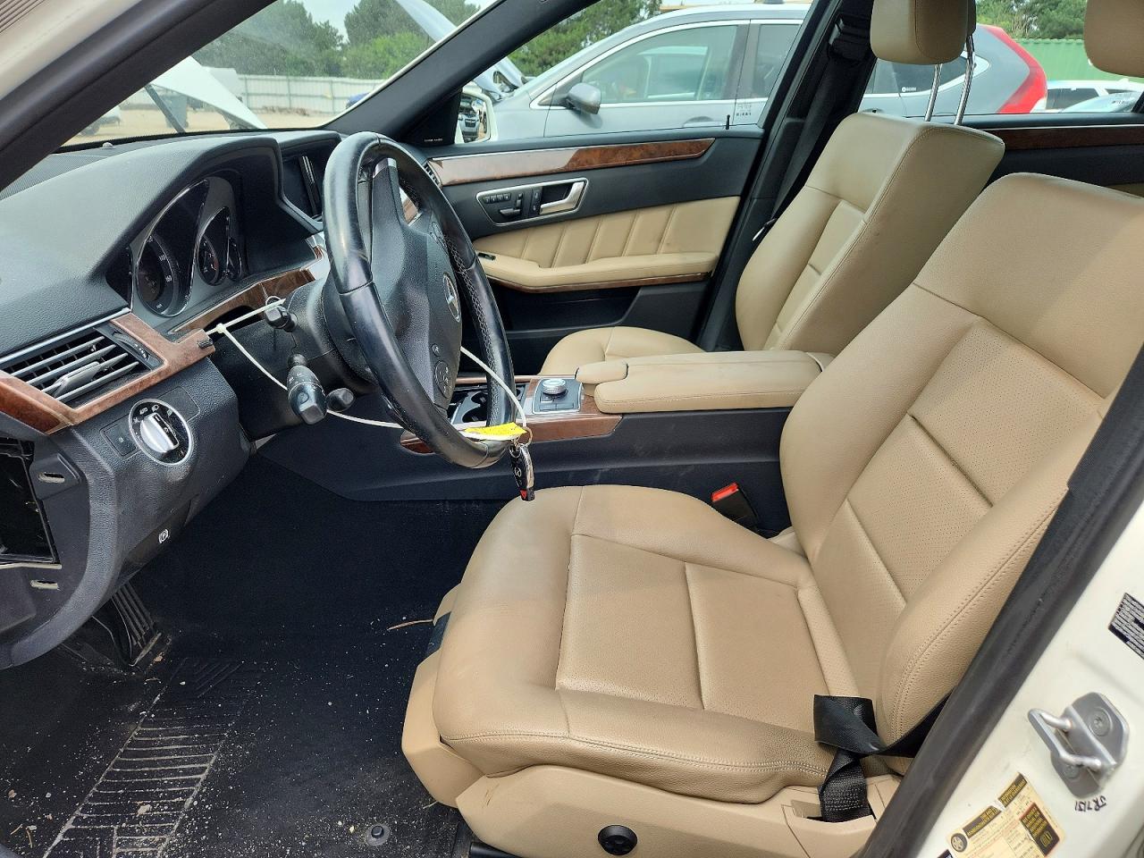 2012 Mercedes-benz E 350 4matic Белый vin: WDDHF8JBXCA597873