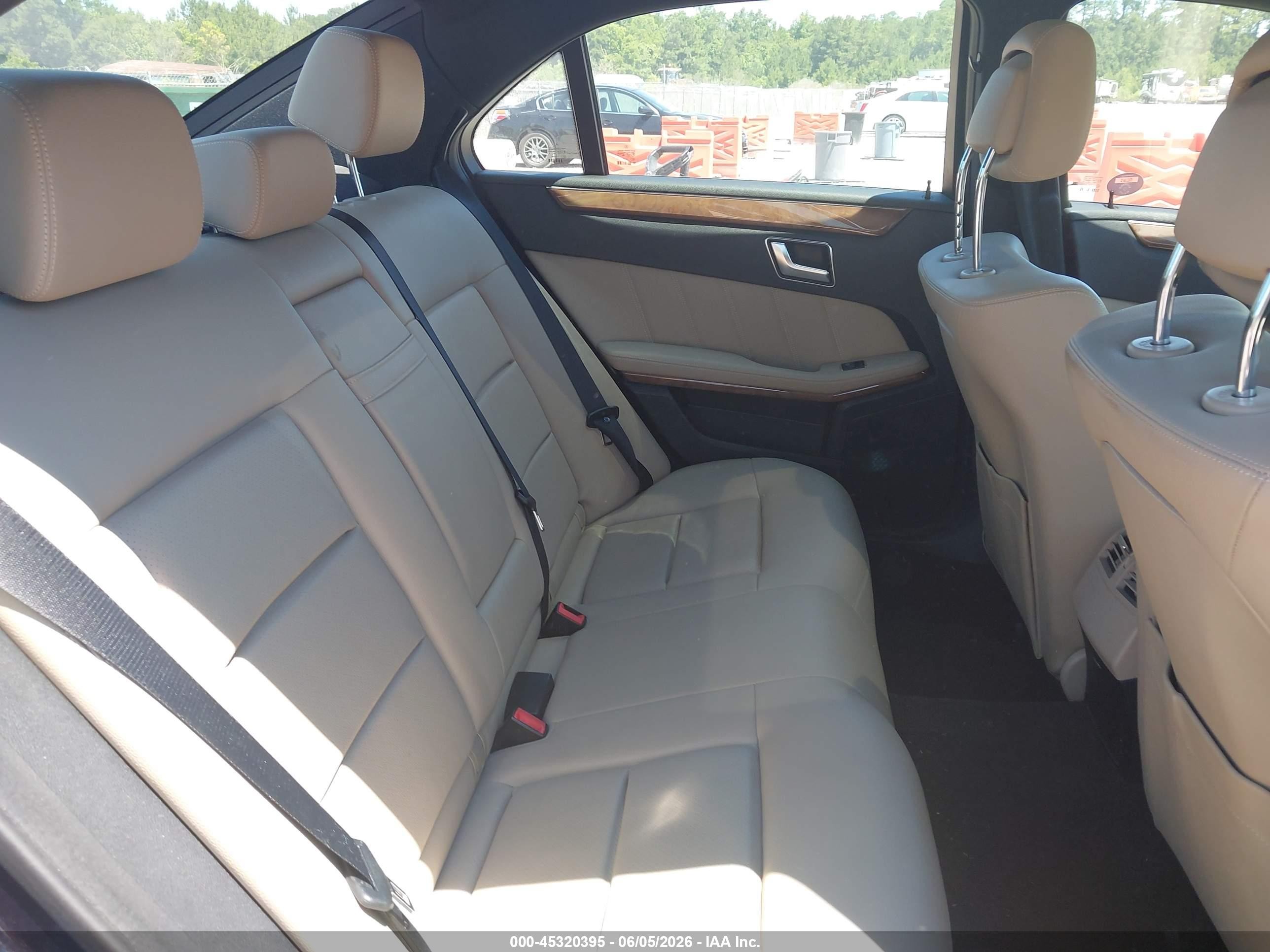 2012 Mercedes-benz E 350 4matic Dark Blue vin: WDDHF8JBXCA648532