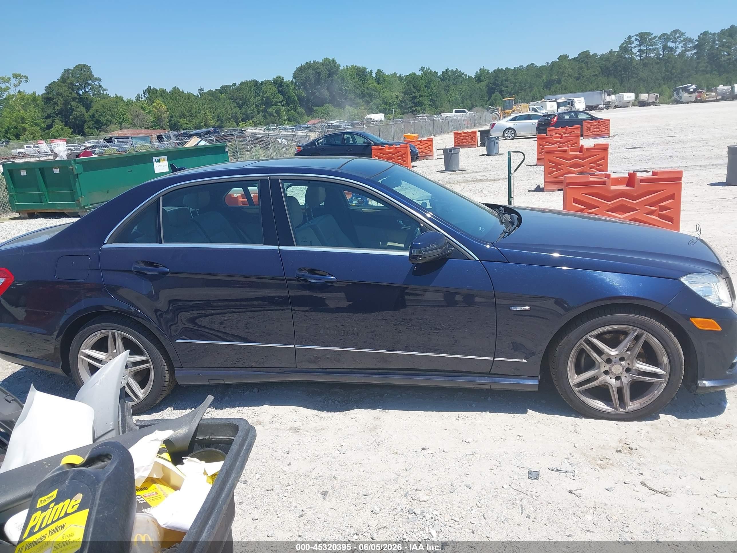 2012 Mercedes-benz E 350 4matic Dark Blue vin: WDDHF8JBXCA648532