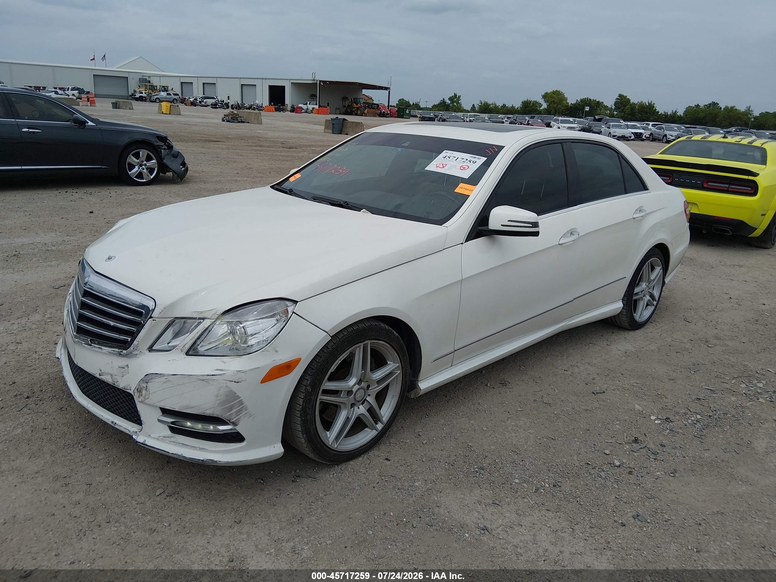 2013 Mercedes-benz E 350 4matic White vin: WDDHF8JBXDA670855