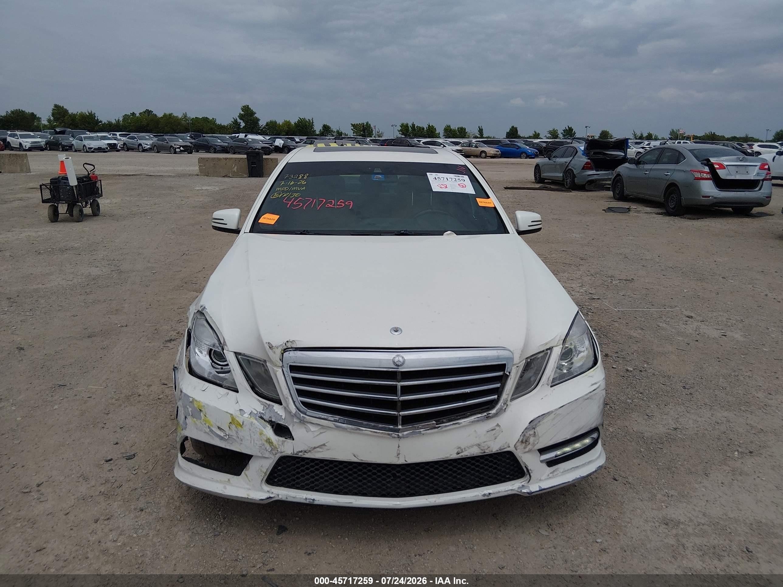 2013 Mercedes-benz E 350 4matic White vin: WDDHF8JBXDA670855