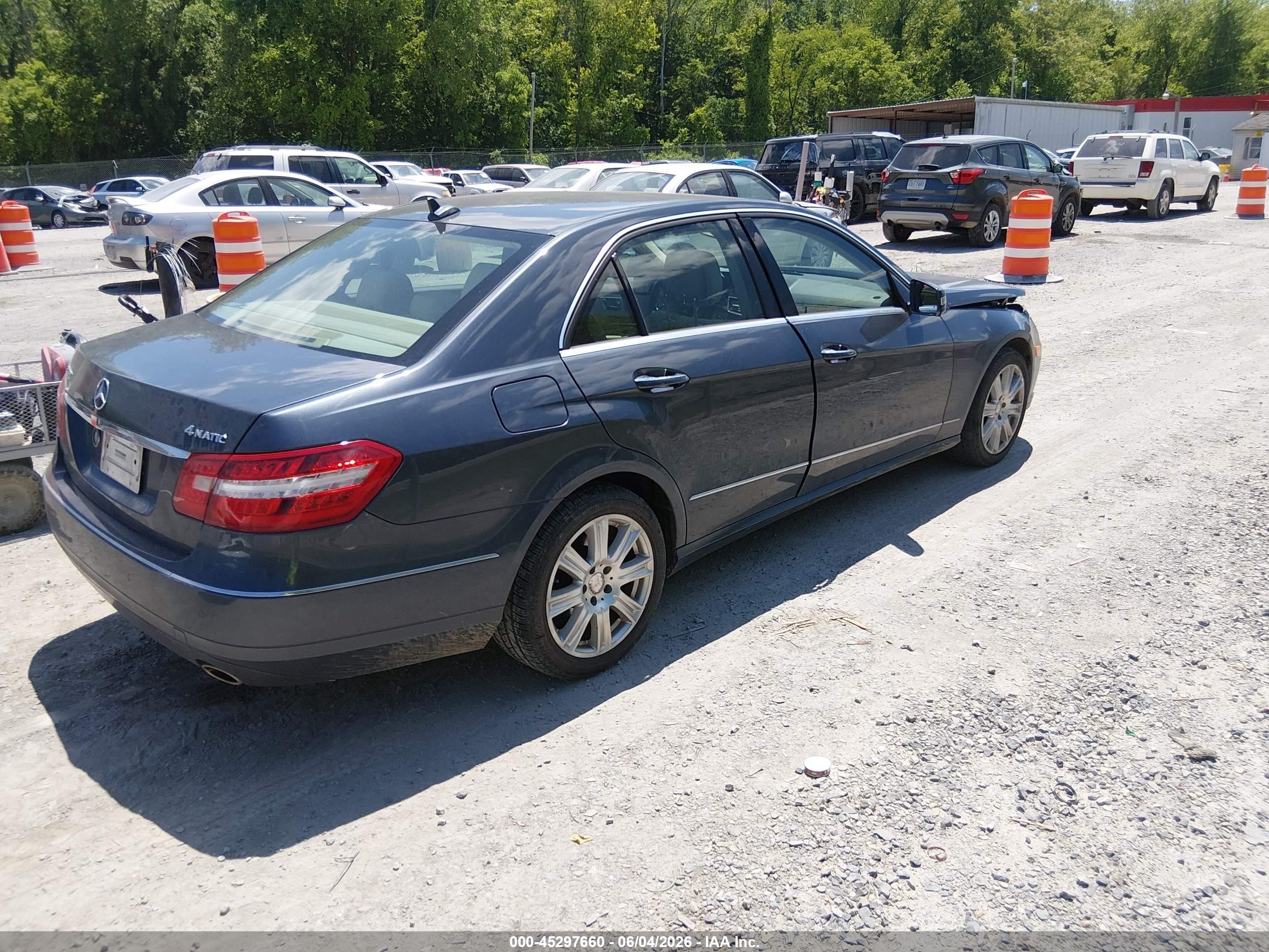 2013 Mercedes-benz E 350 4matic Синий vin: WDDHF8JBXDA713669