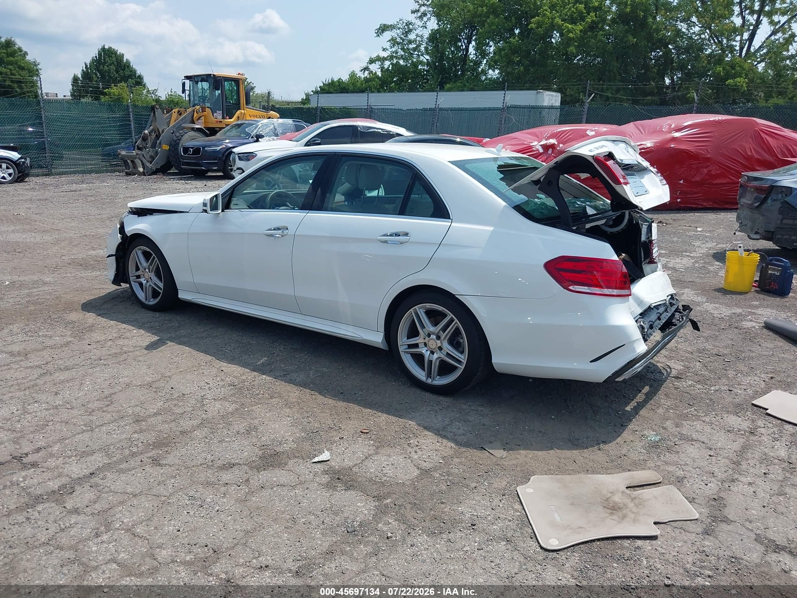 2014 Mercedes-benz E 350 4matic White vin: WDDHF8JBXEA824692