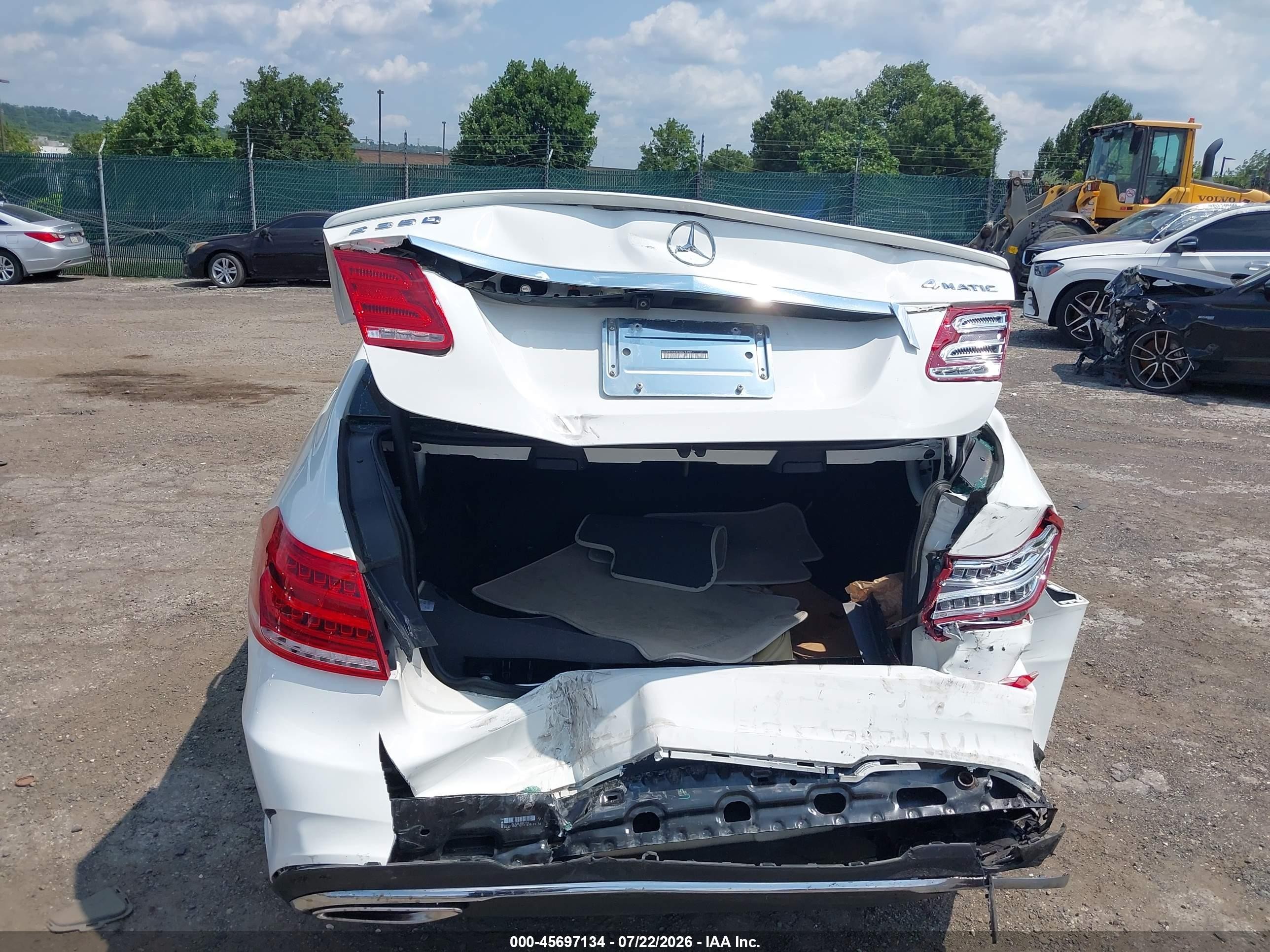 2014 Mercedes-benz E 350 4matic White vin: WDDHF8JBXEA824692