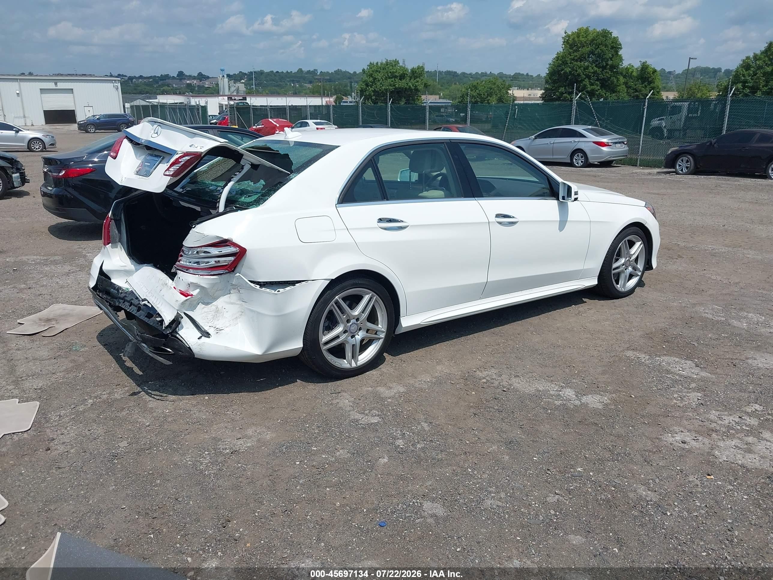 2014 Mercedes-benz E 350 4matic White vin: WDDHF8JBXEA824692