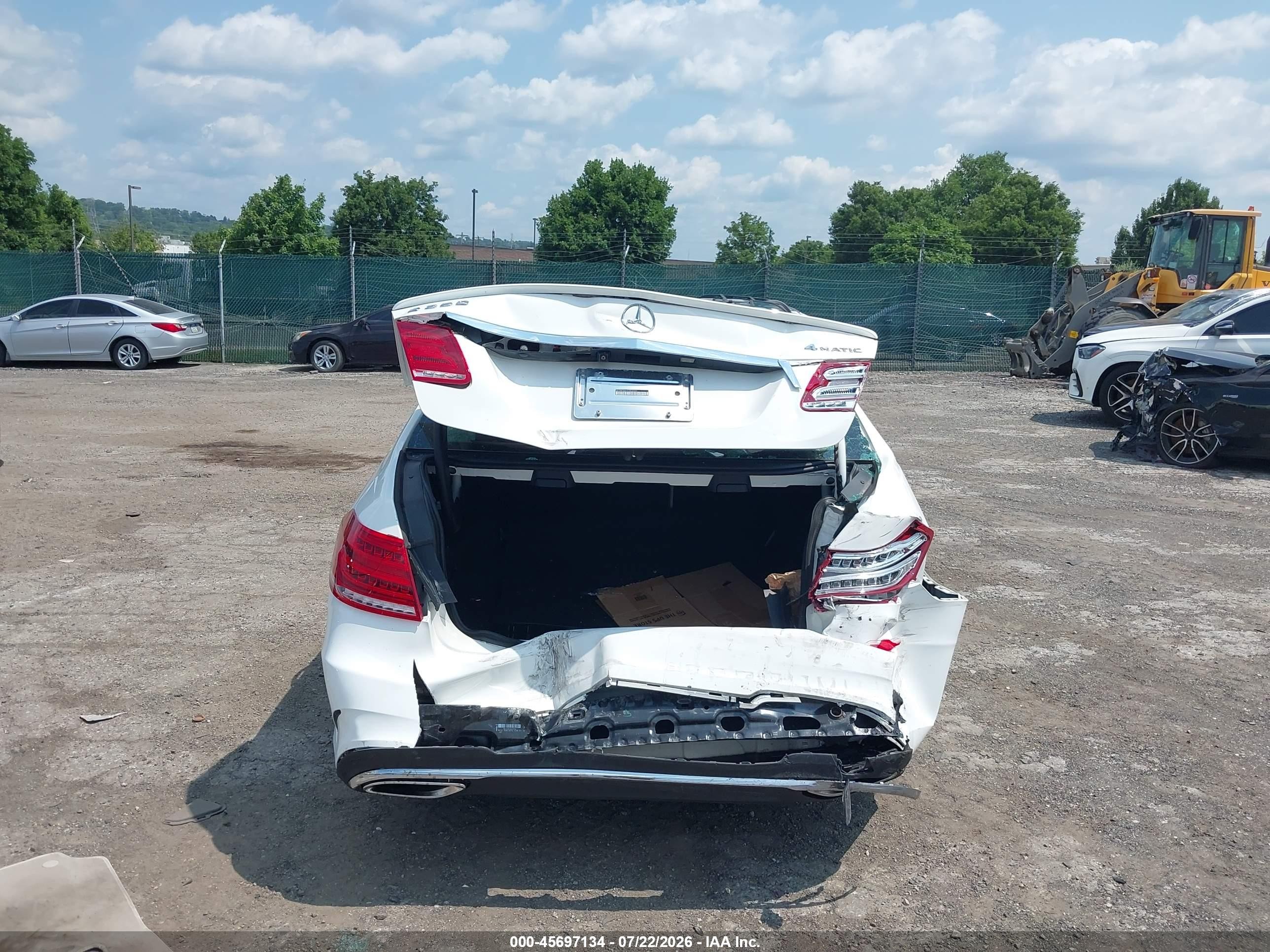 2014 Mercedes-benz E 350 4matic White vin: WDDHF8JBXEA824692