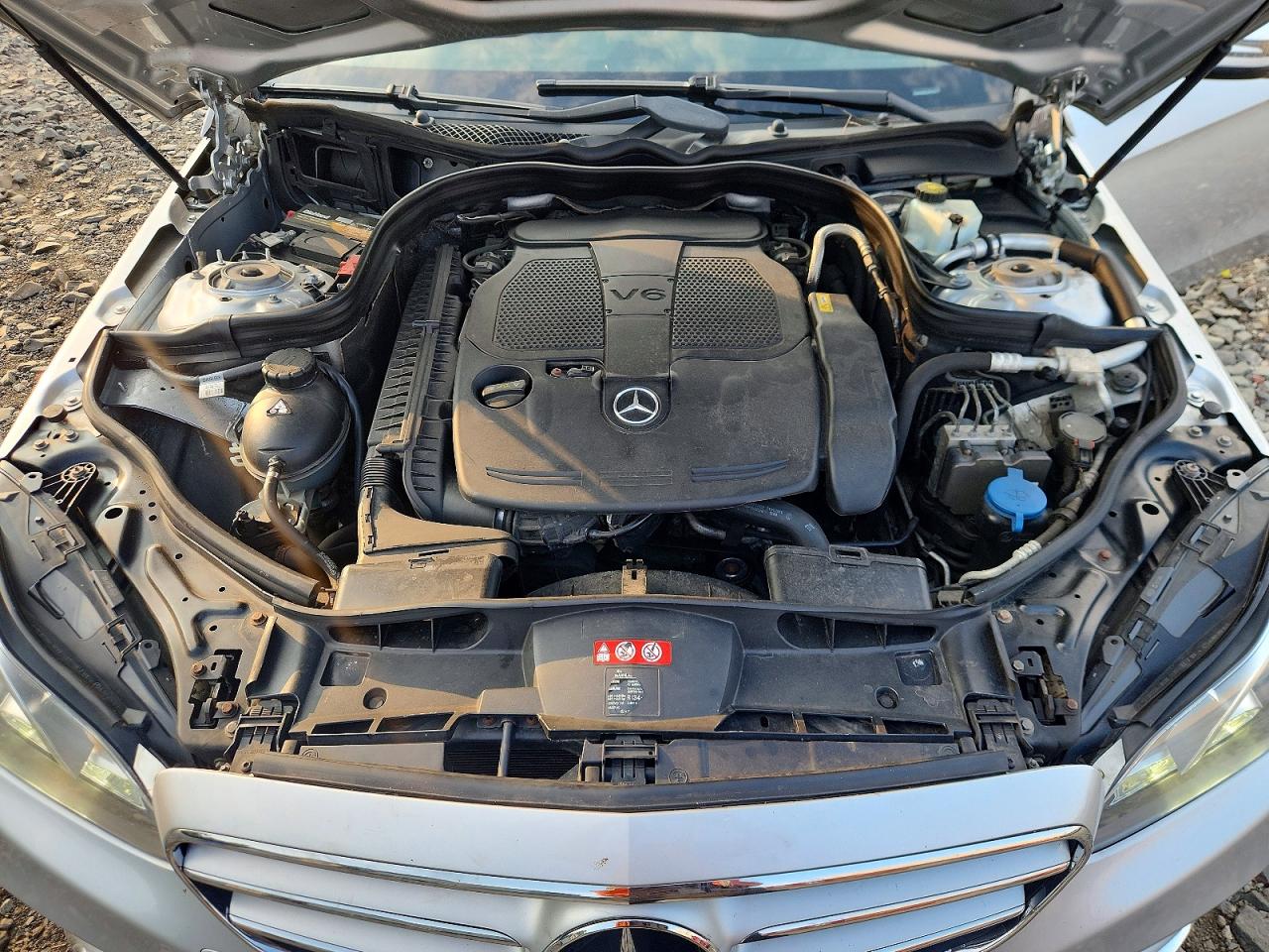 2014 Mercedes-benz E 350 4matic Silver vin: WDDHF8JBXEA913064