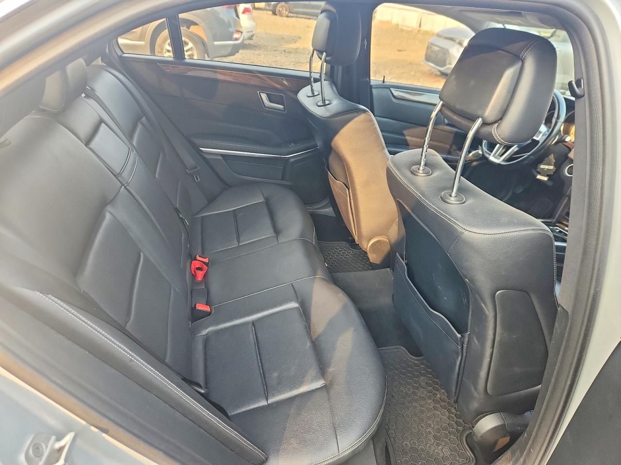 2014 Mercedes-benz E 350 4matic Silver vin: WDDHF8JBXEA913064