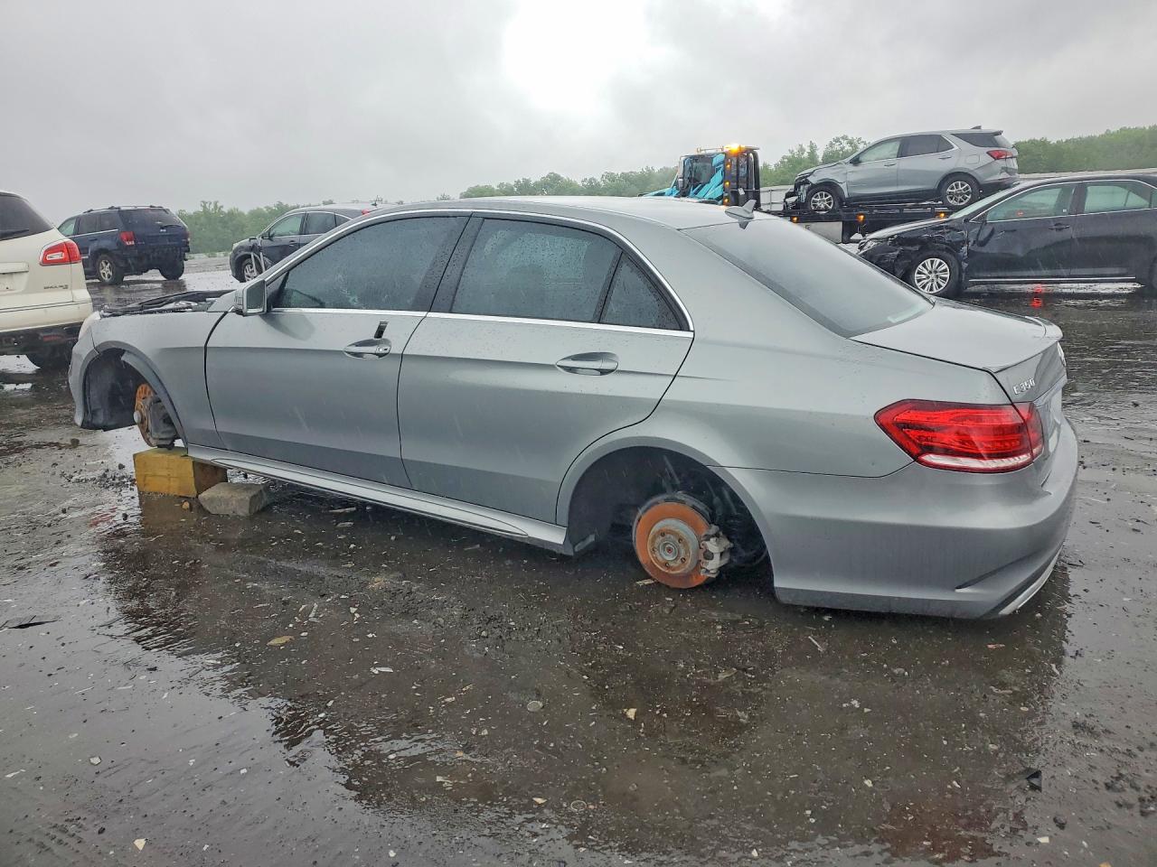 2014 Mercedes-benz E 350 4matic Silver vin: WDDHF8JBXEA932083