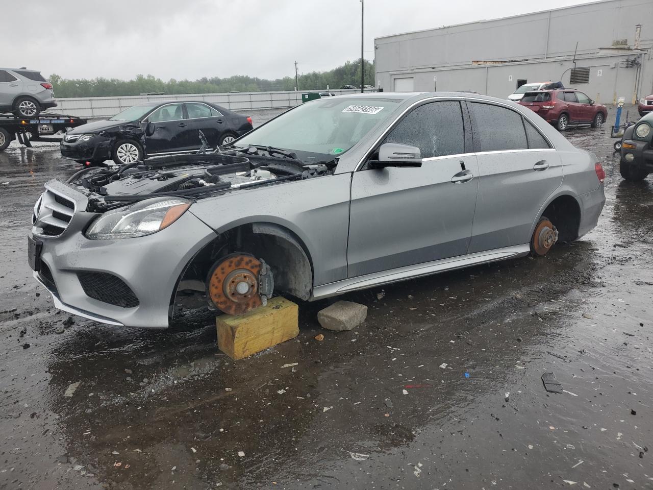 2014 Mercedes-benz E 350 4matic Silver vin: WDDHF8JBXEA932083 Damage: Left Front Wheel, Broken, Replacement Required