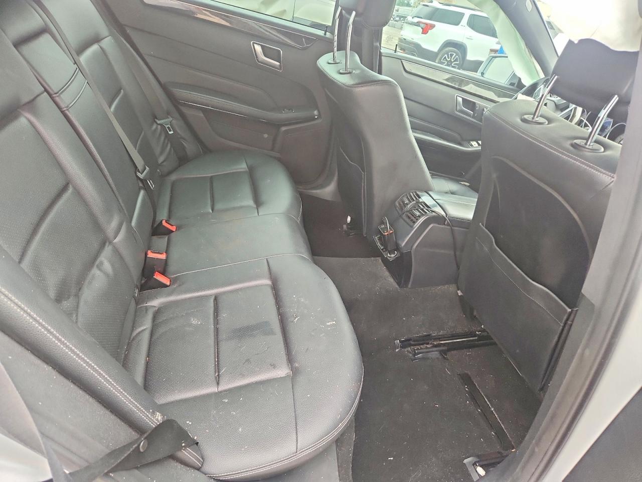 2014 Mercedes-benz E 350 4matic Silver vin: WDDHF8JBXEA985107
