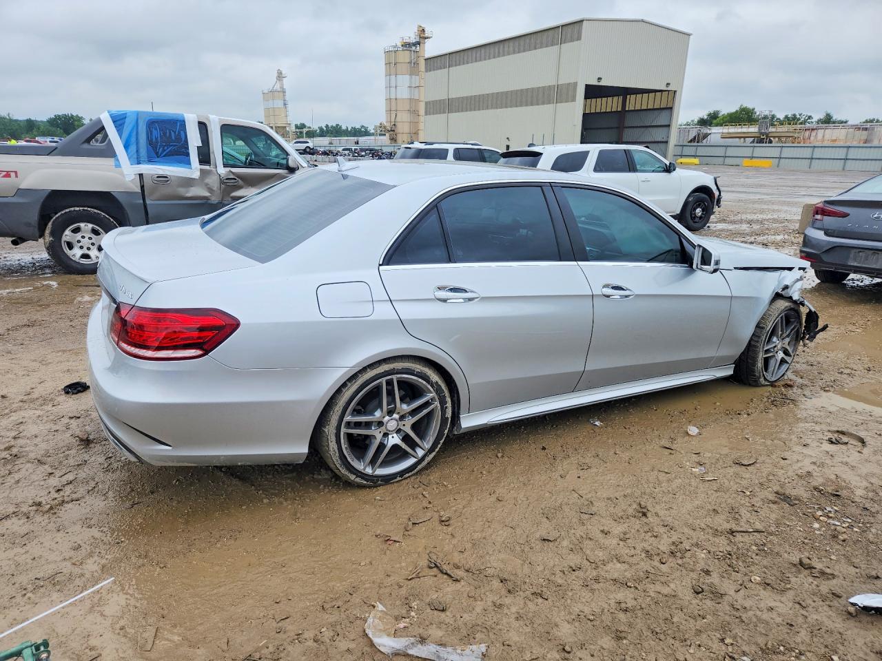 2014 Mercedes-benz E 350 4matic Silver vin: WDDHF8JBXEA985107