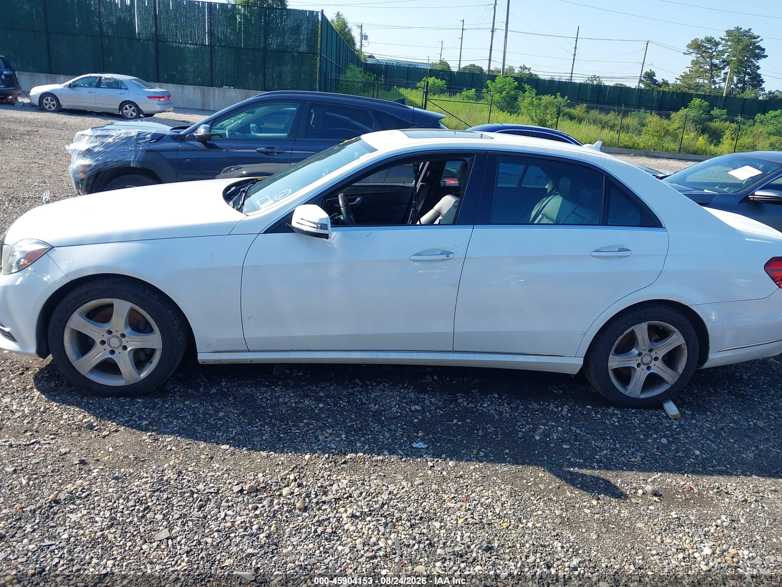 2014 Mercedes-benz E 350 4matic White vin: WDDHF8JBXEA991683
