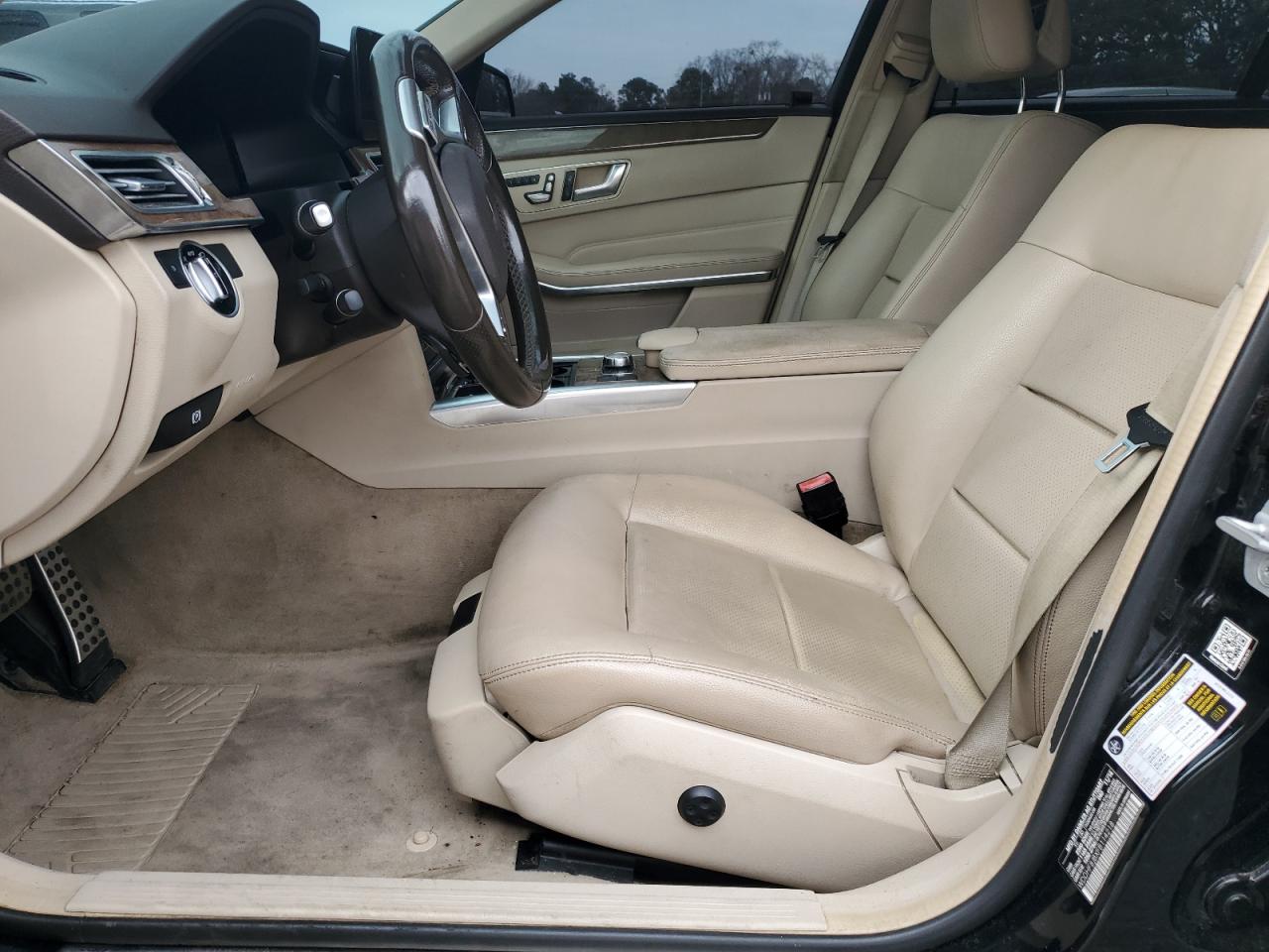 2015 Mercedes-benz E-class E3 Black vin: WDDHF8JBXFB114218