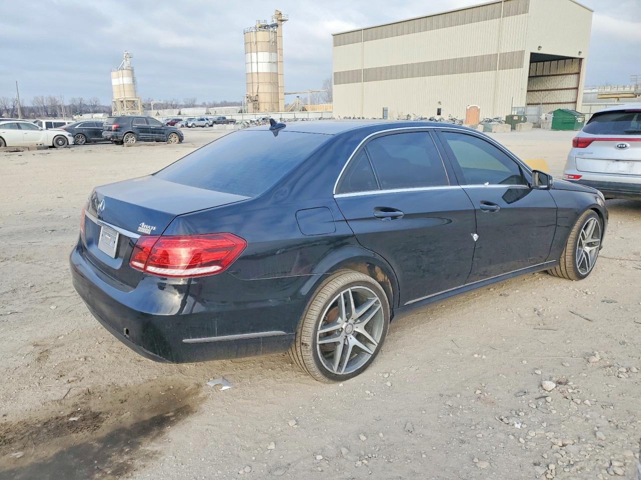 2015 Mercedes-benz E 350 4matic Черный vin: WDDHF8JBXFB152841