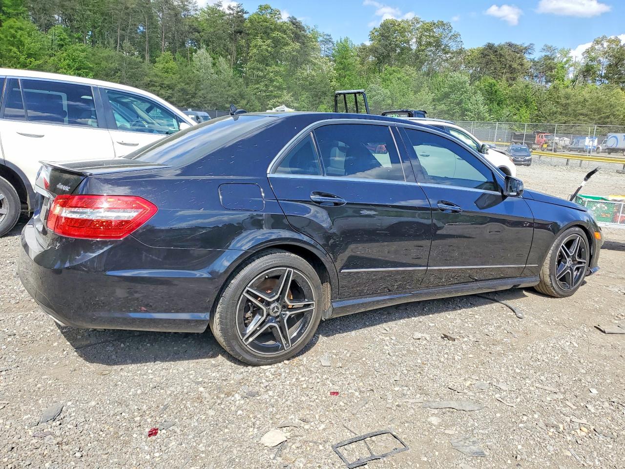 2011 Mercedes-benz E 550 4matic Black vin: WDDHF9AB1BA348110