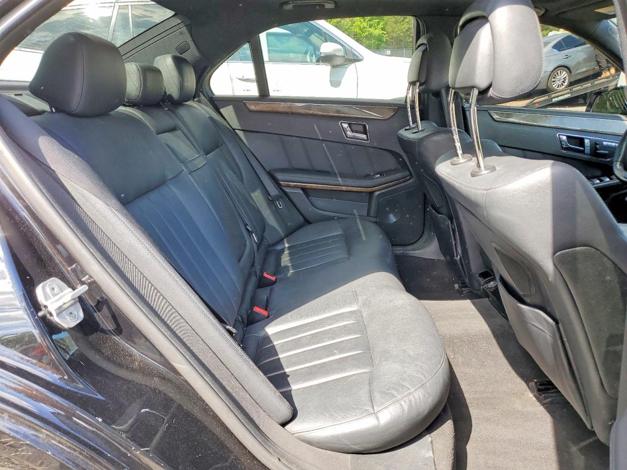 2011 Mercedes-benz E 550 4matic Black vin: WDDHF9AB1BA348110