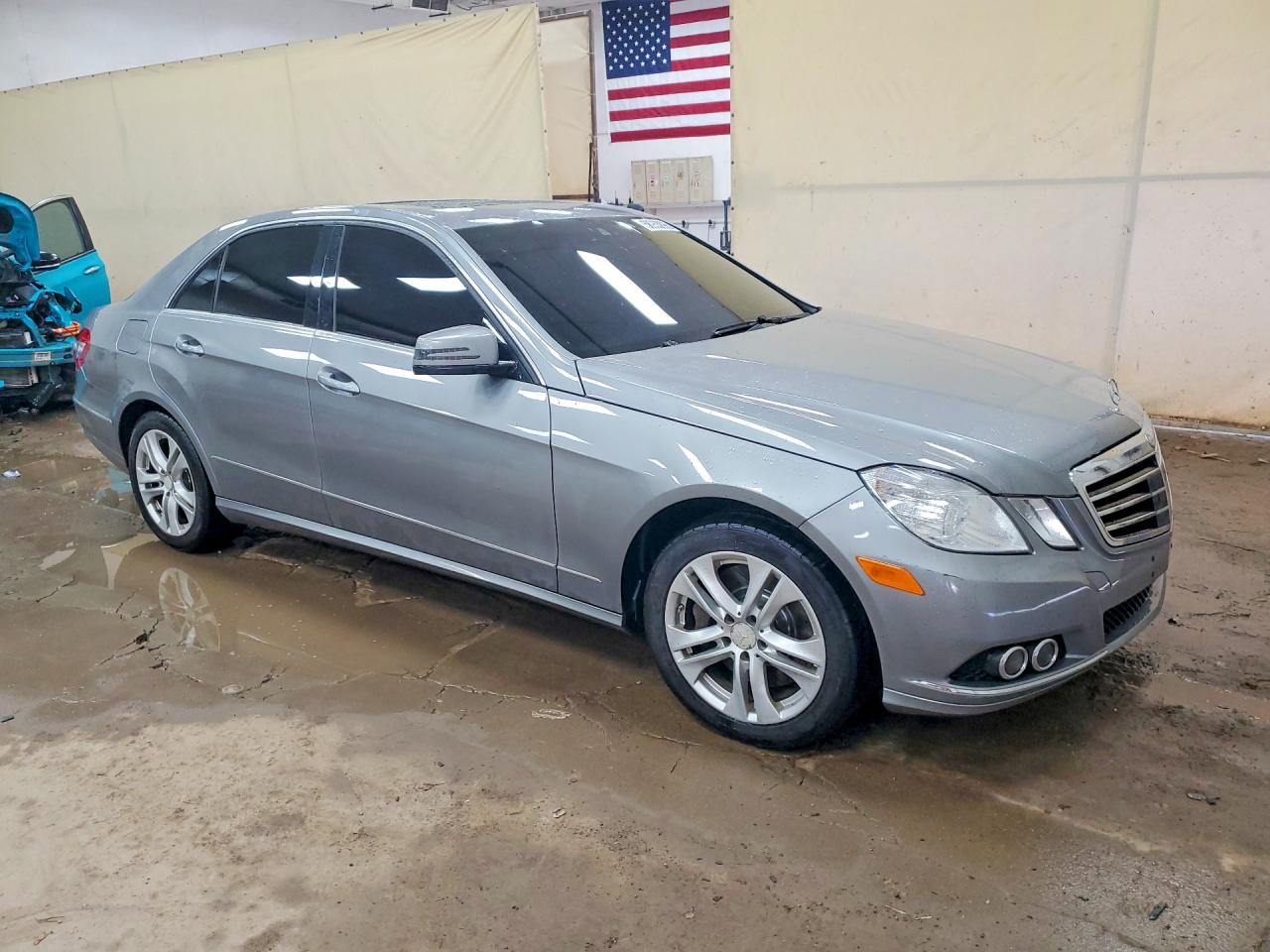 2010 Mercedes-benz E 550 4matic Silver vin: WDDHF9AB2AA171646