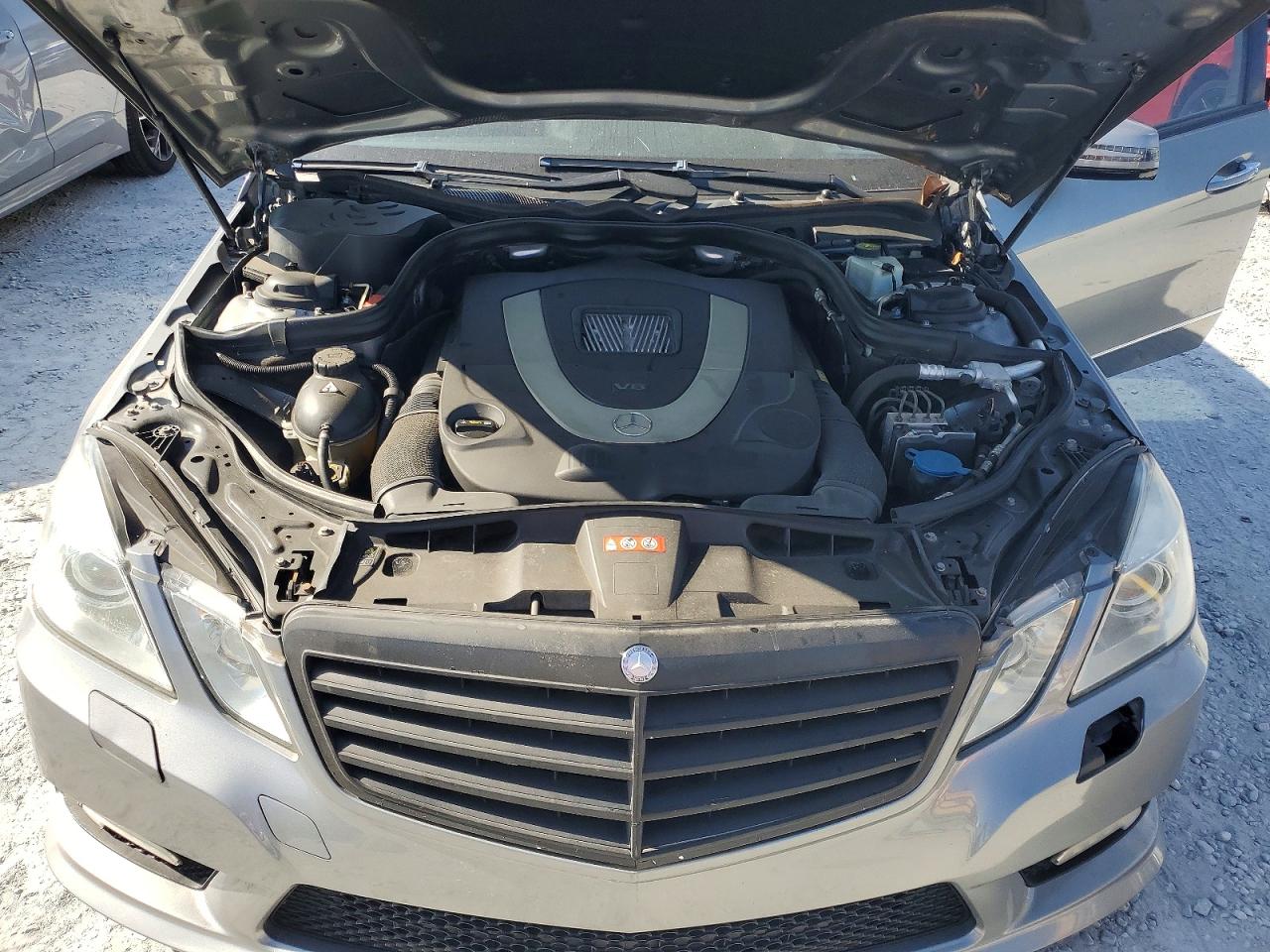 2011 Mercedes-benz E 550 4matic Gray vin: WDDHF9AB2BA417998