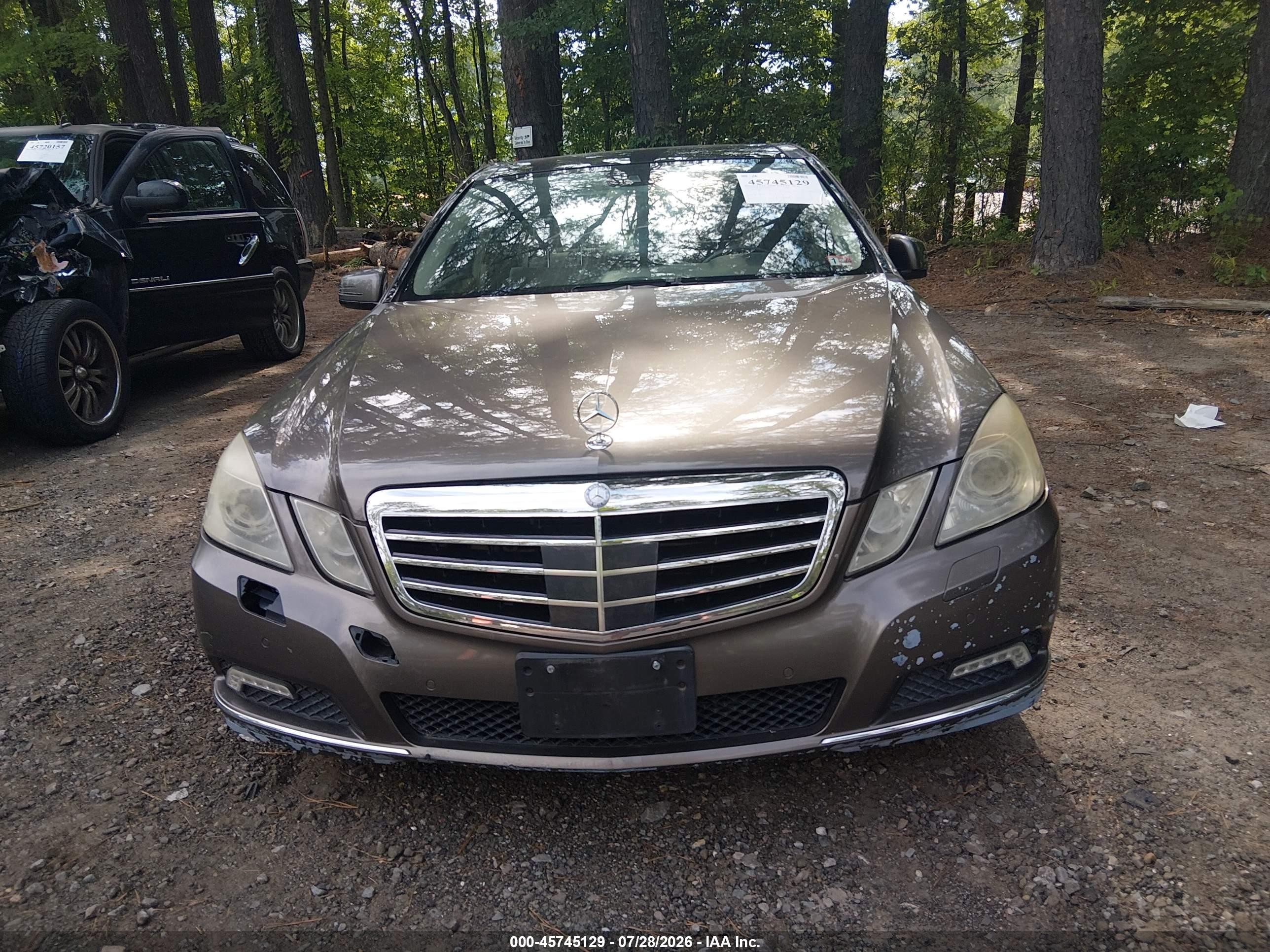 2010 Mercedes-benz E 550 4matic Gray vin: WDDHF9AB3AA146738