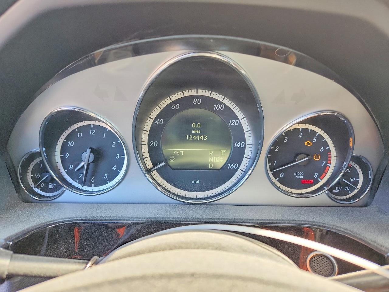 2010 Mercedes-benz E 550 4matic Черный vin: WDDHF9AB3AA236083