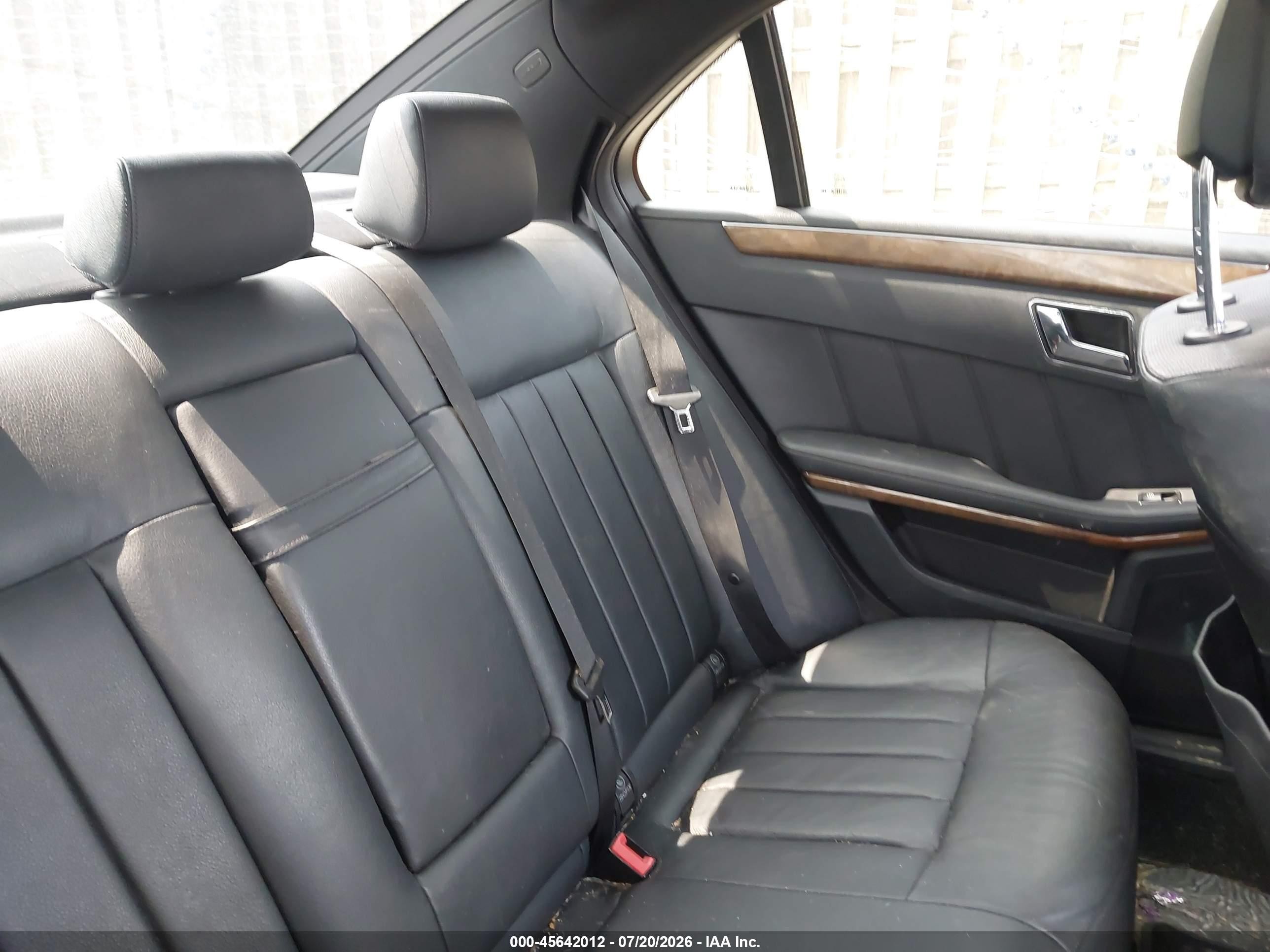 2010 Mercedes-benz E 550 4matic Black vin: WDDHF9AB3AA248525