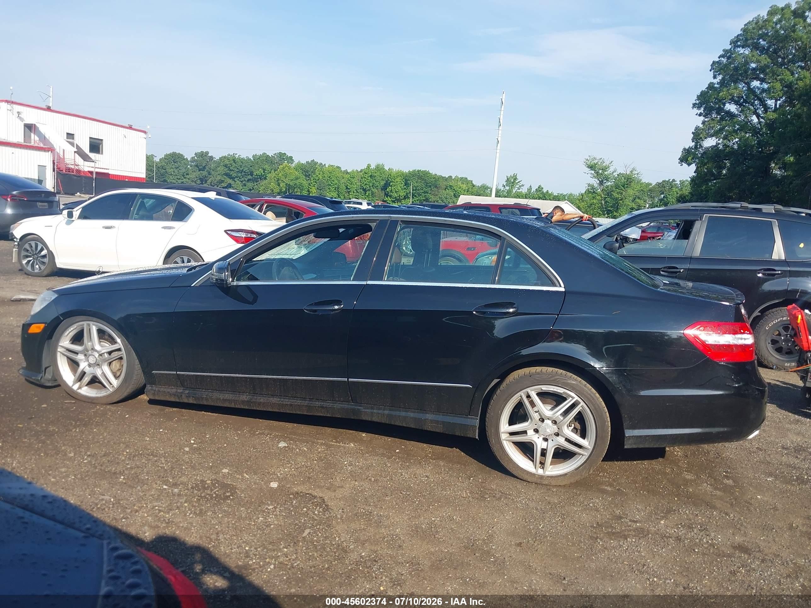 2011 Mercedes-benz E 550 4matic Black vin: WDDHF9AB5BA297209