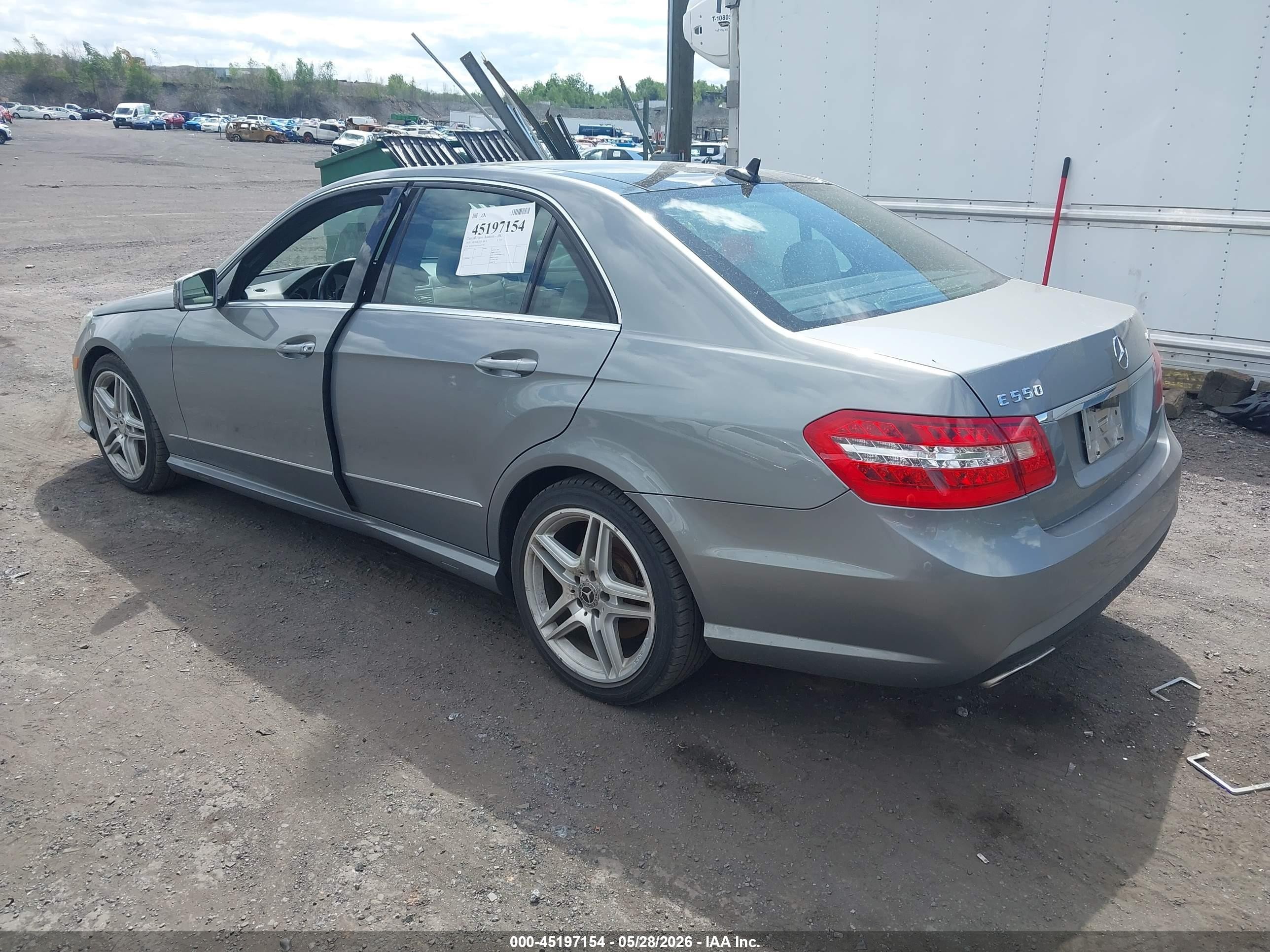 2011 Mercedes-benz E 550 4matic Silver vin: WDDHF9AB5BA442720