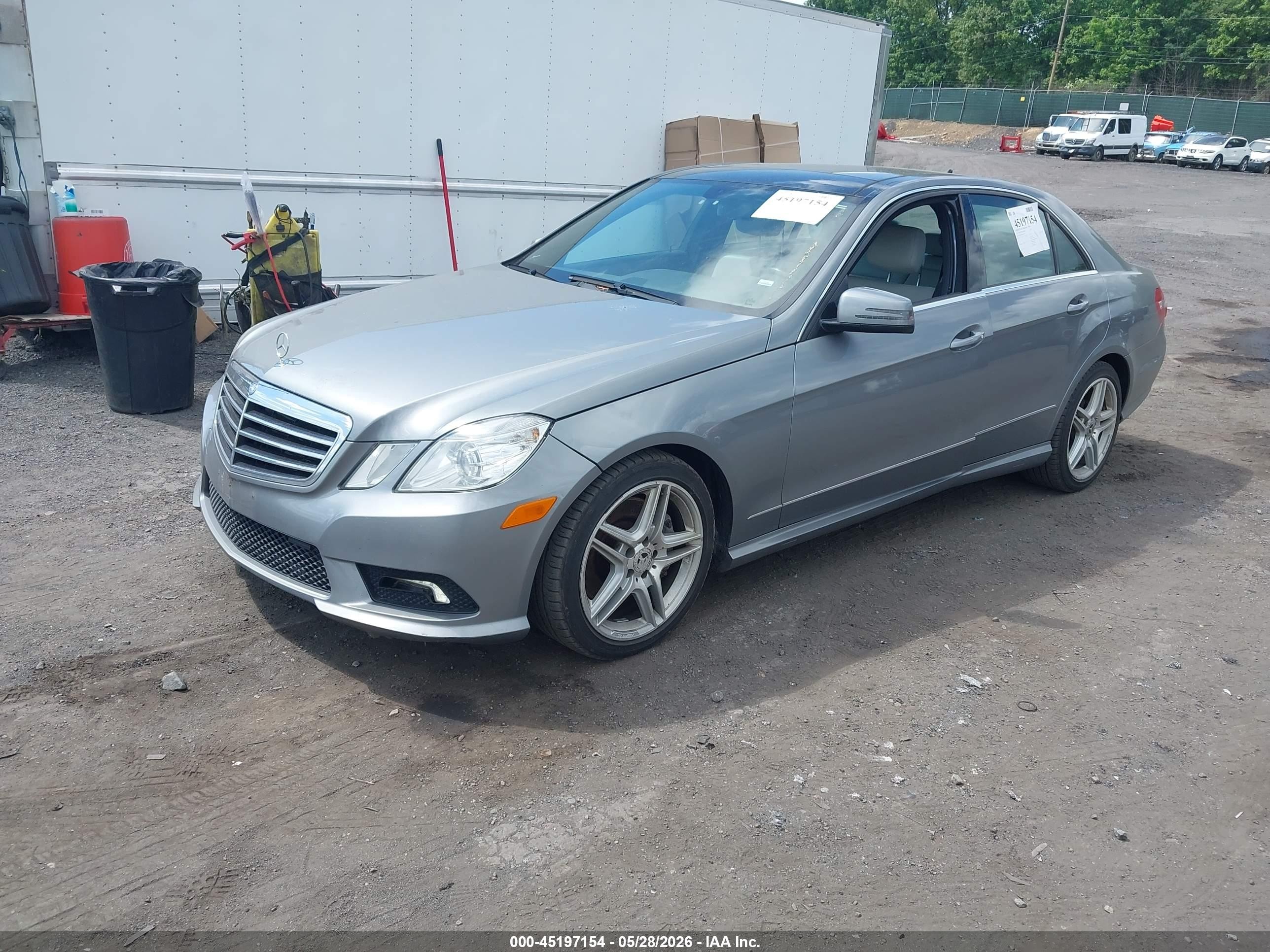 2011 Mercedes-benz E 550 4matic Silver vin: WDDHF9AB5BA442720