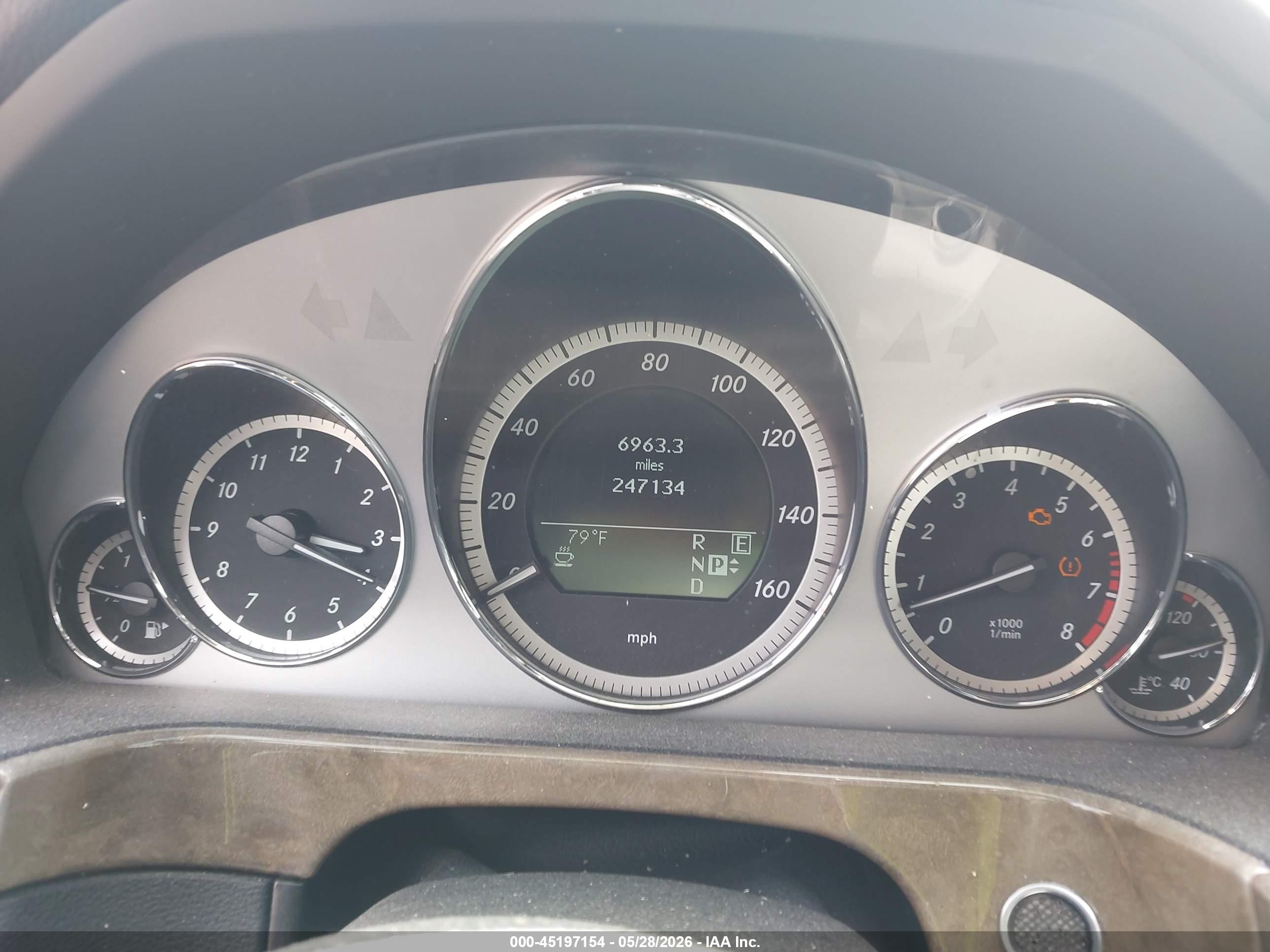 2011 Mercedes-benz E 550 4matic Silver vin: WDDHF9AB5BA442720