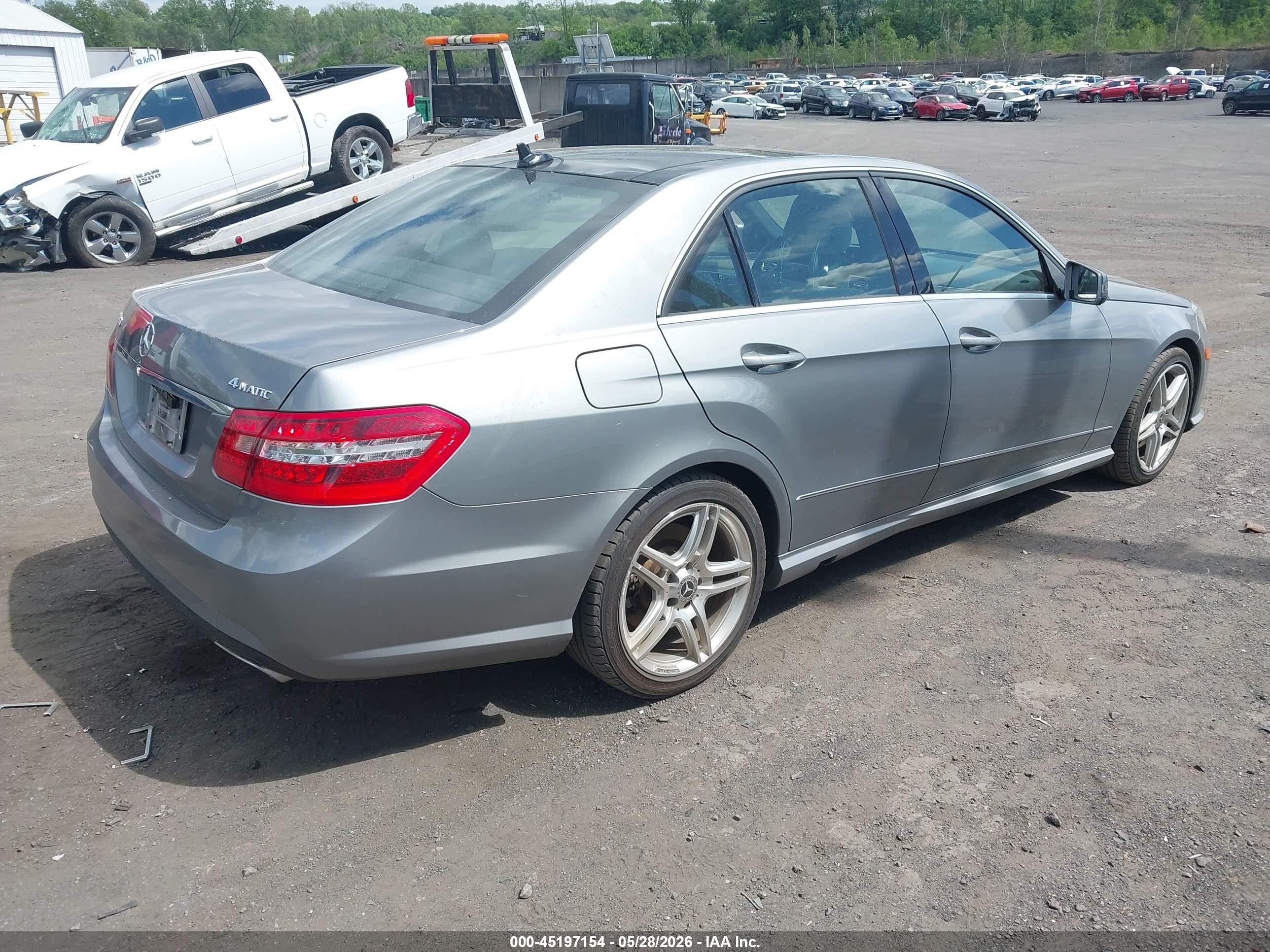 2011 Mercedes-benz E 550 4matic Silver vin: WDDHF9AB5BA442720