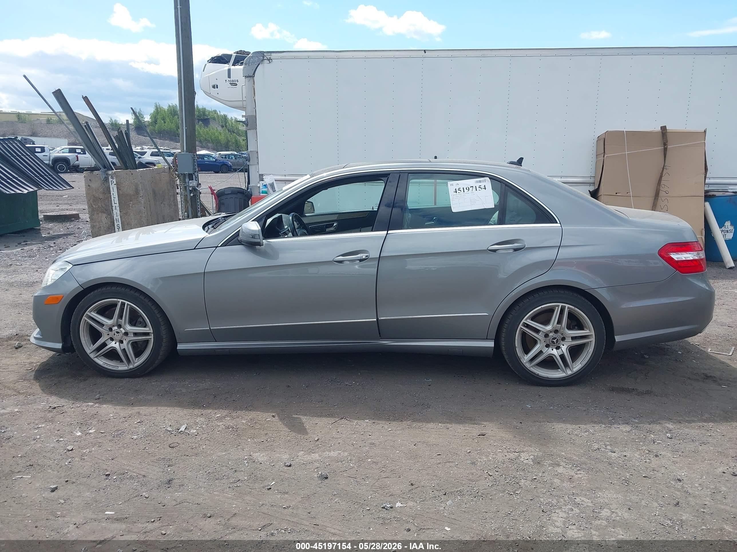 2011 Mercedes-benz E 550 4matic Silver vin: WDDHF9AB5BA442720