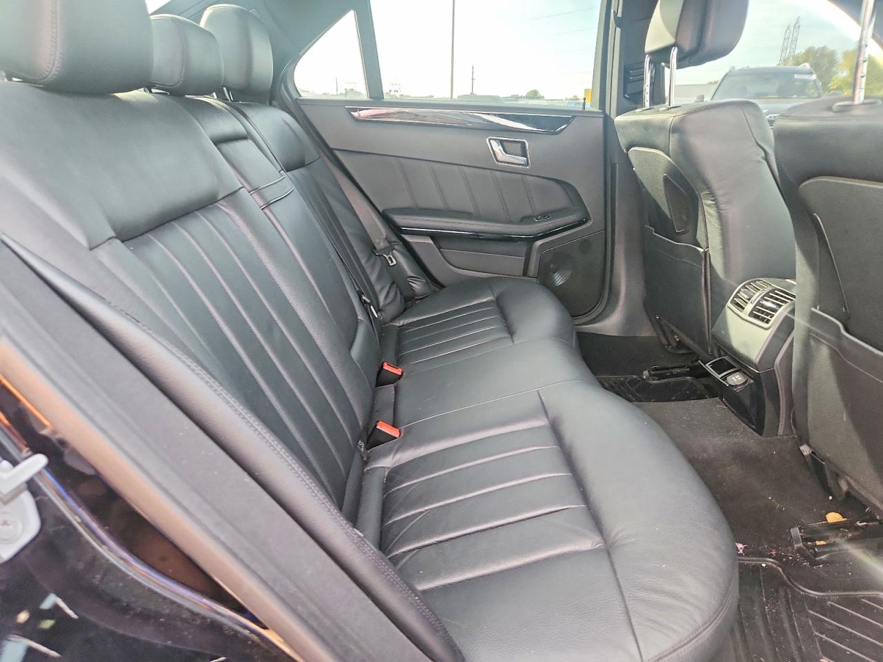 2011 Mercedes-benz E 550 4matic Black vin: WDDHF9AB7BA409878