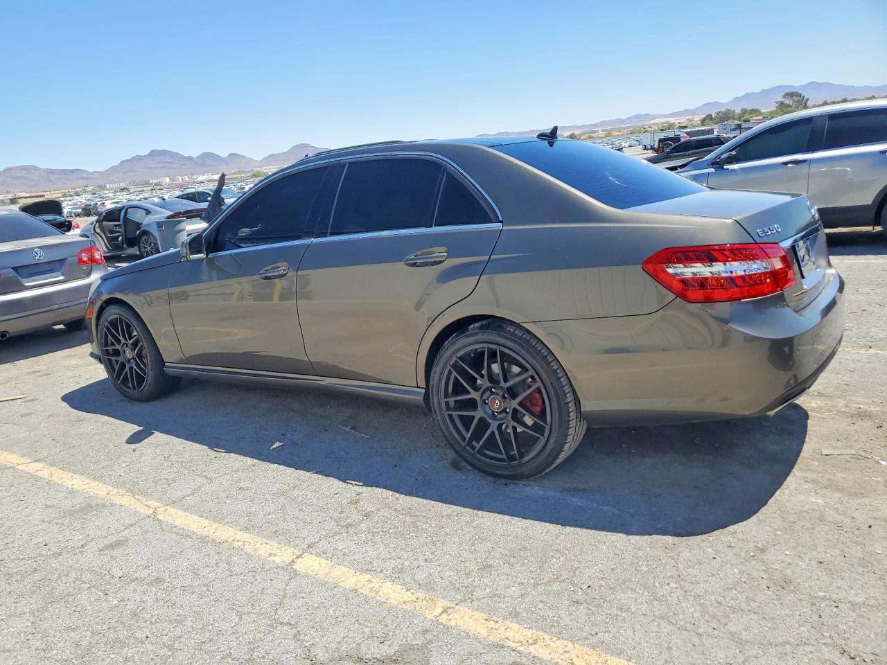 2010 Mercedes-benz E 550 4matic Gray vin: WDDHF9AB9AA130267