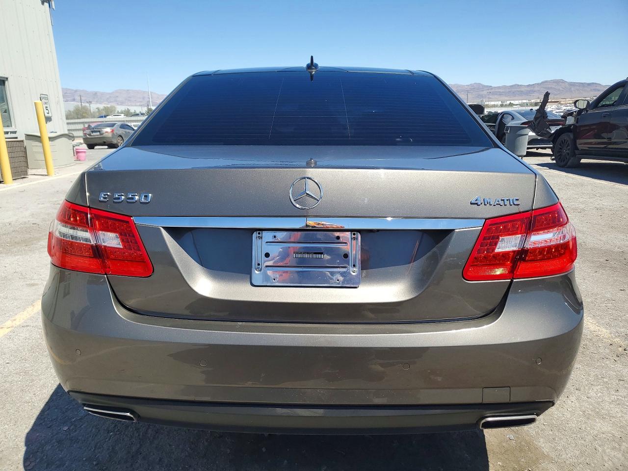 2010 Mercedes-benz E 550 4matic Gray vin: WDDHF9AB9AA130267