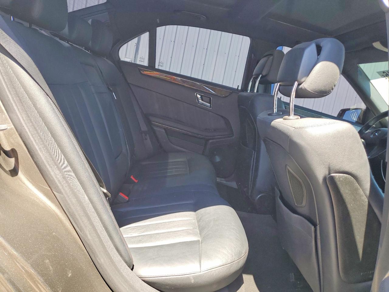 2010 Mercedes-benz E 550 4matic Gray vin: WDDHF9AB9AA130267