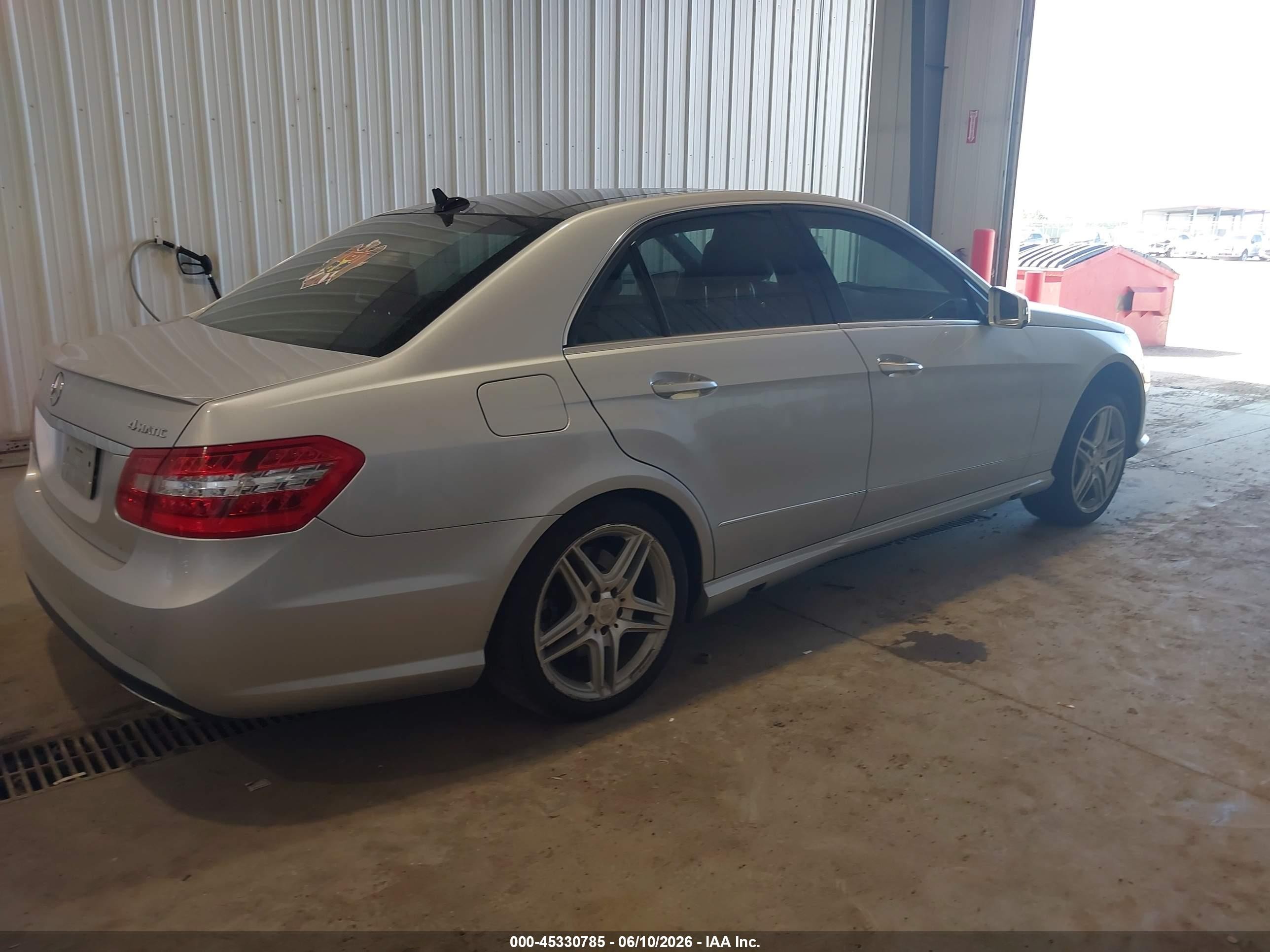 2011 Mercedes-benz E 550 4matic Gray vin: WDDHF9ABXBA500417